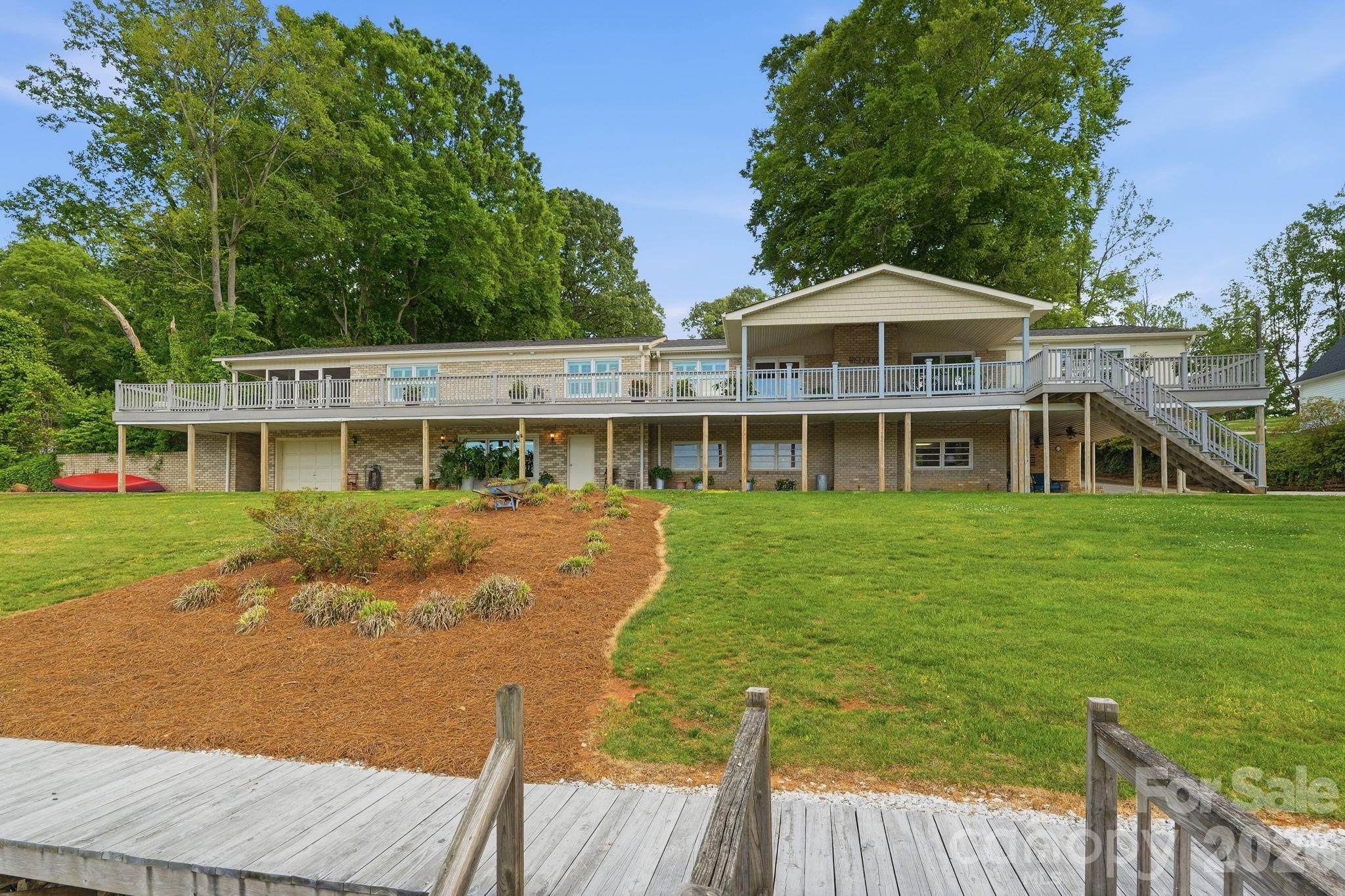 Shady Cove - Residential