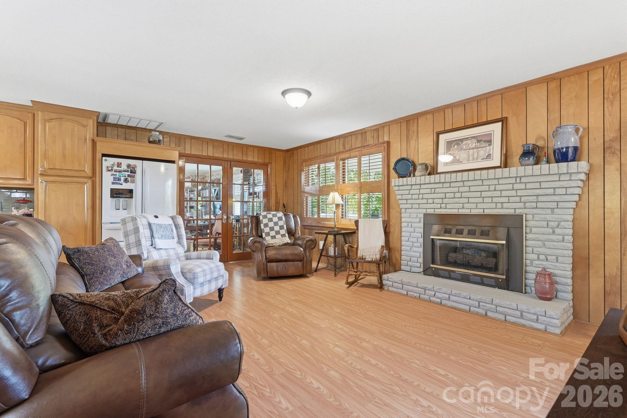 Shady Cove - Residential