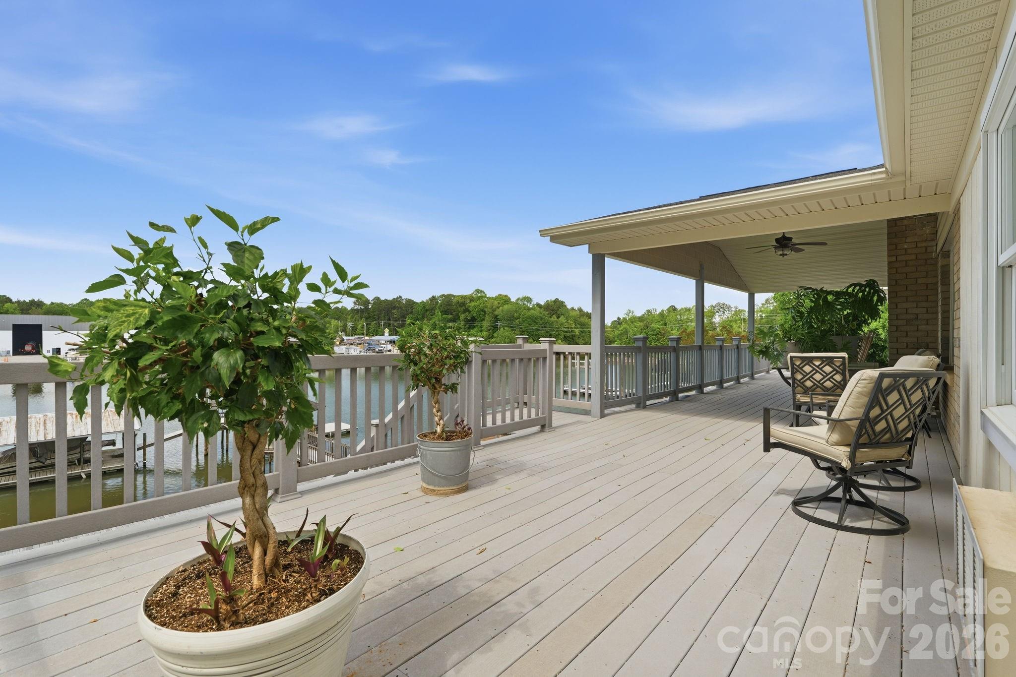 Shady Cove - Residential
