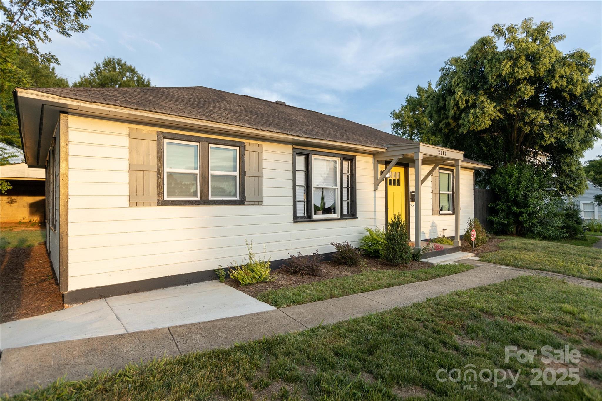 2012 Double Oaks Road