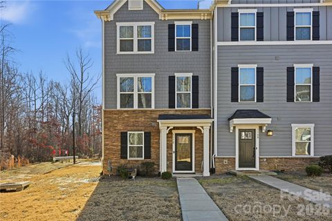 Photo of 1172 Ashbury Street, Charlotte, NC 28216 (MLS # 4328296)