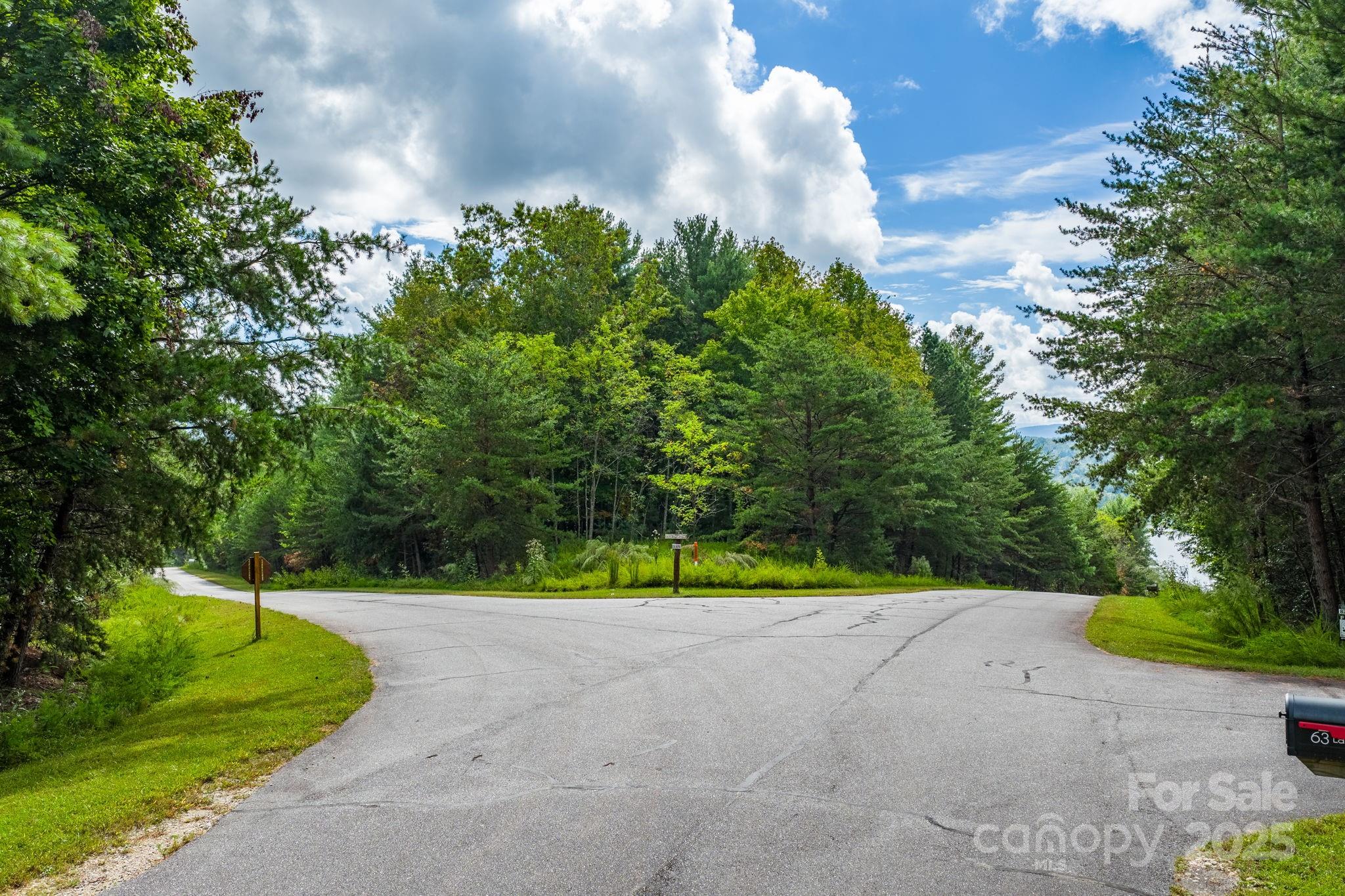 913 Bear Cliff Drive 24