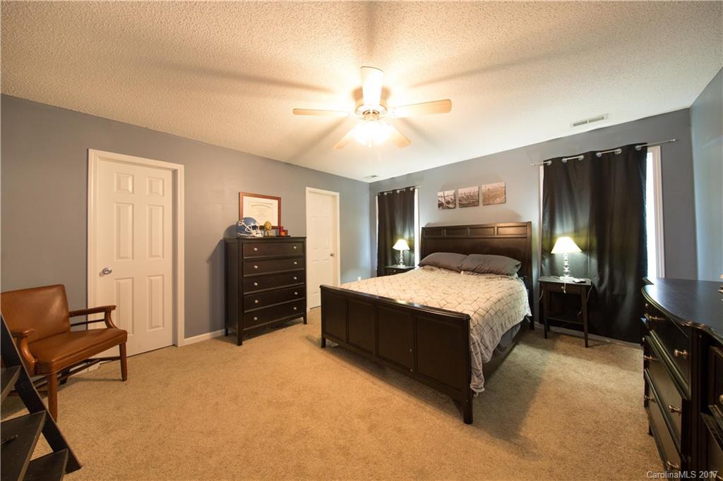 Hallmark Glen - Residential