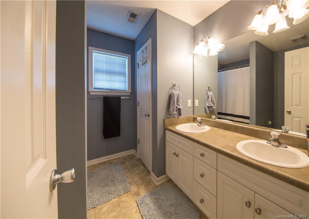 Hallmark Glen - Residential