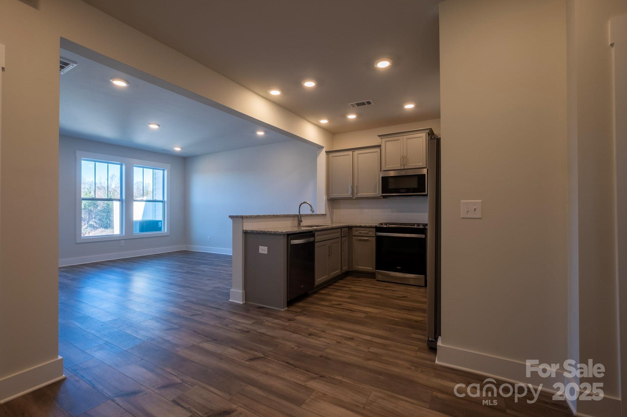 207 Dalmatian Drive 24