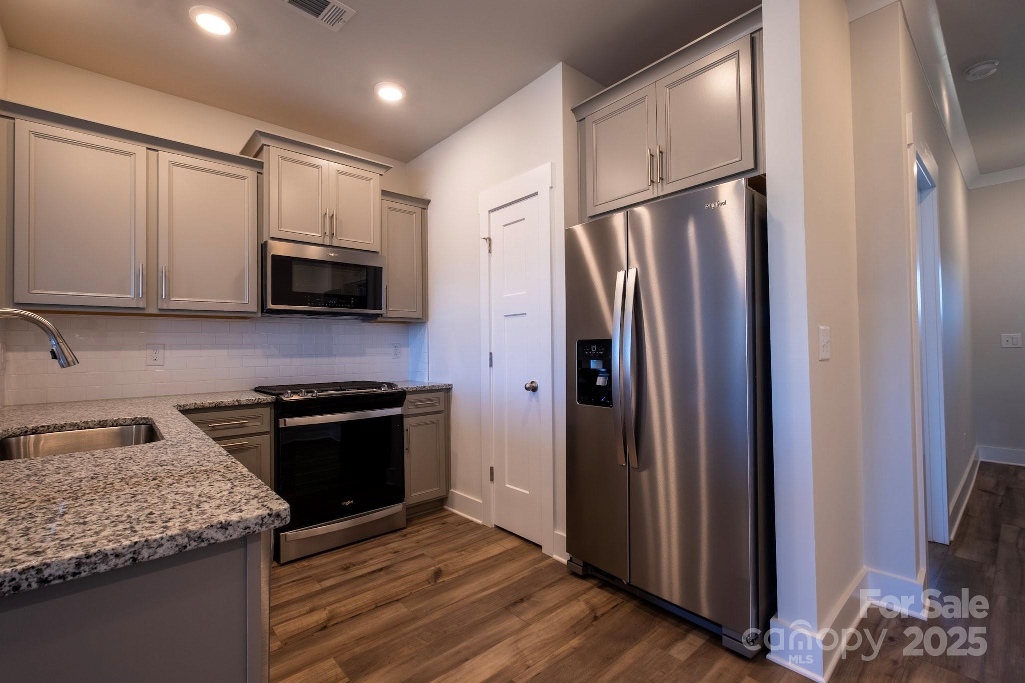 207 Dalmatian Drive 24