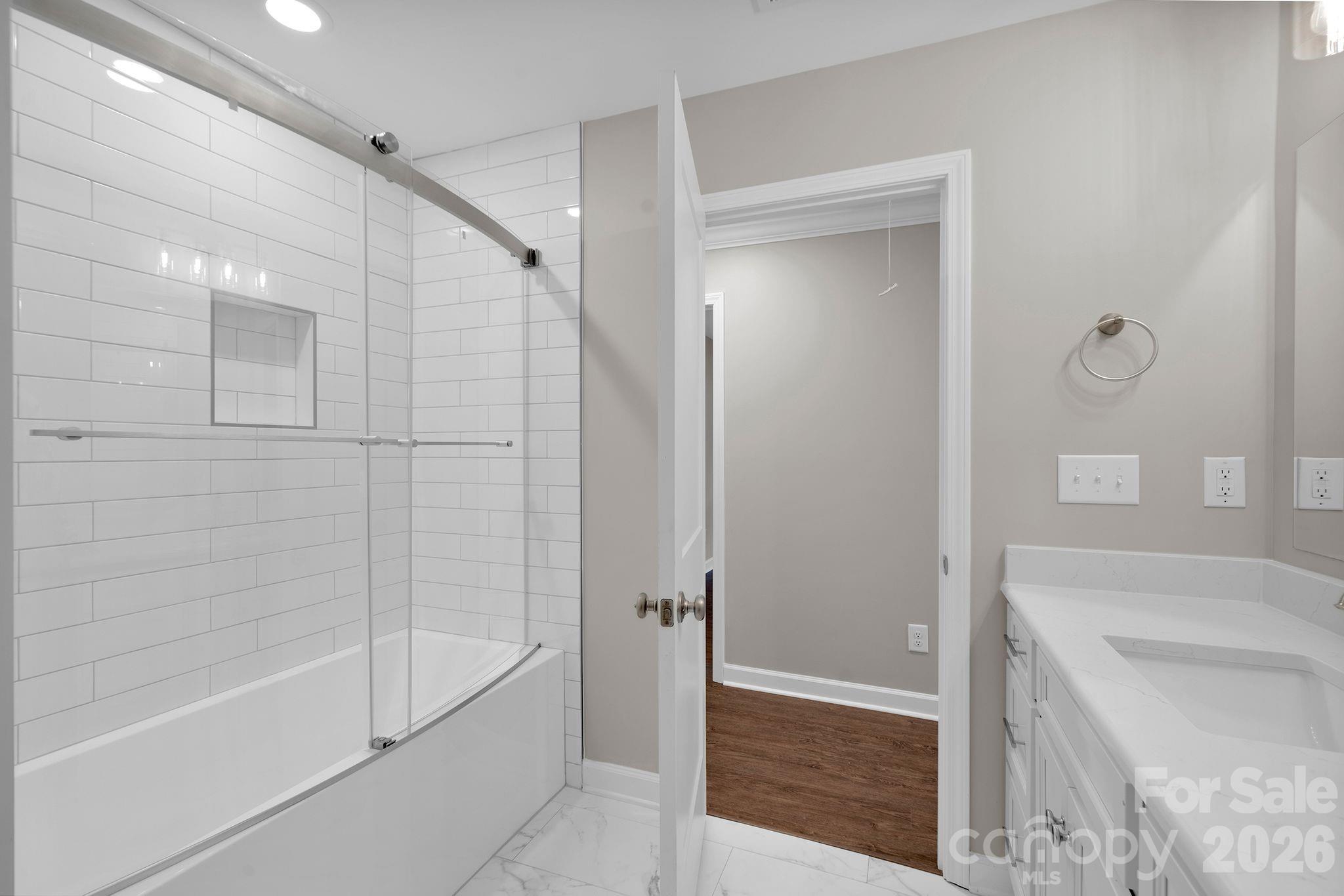 Hollandale - Residential