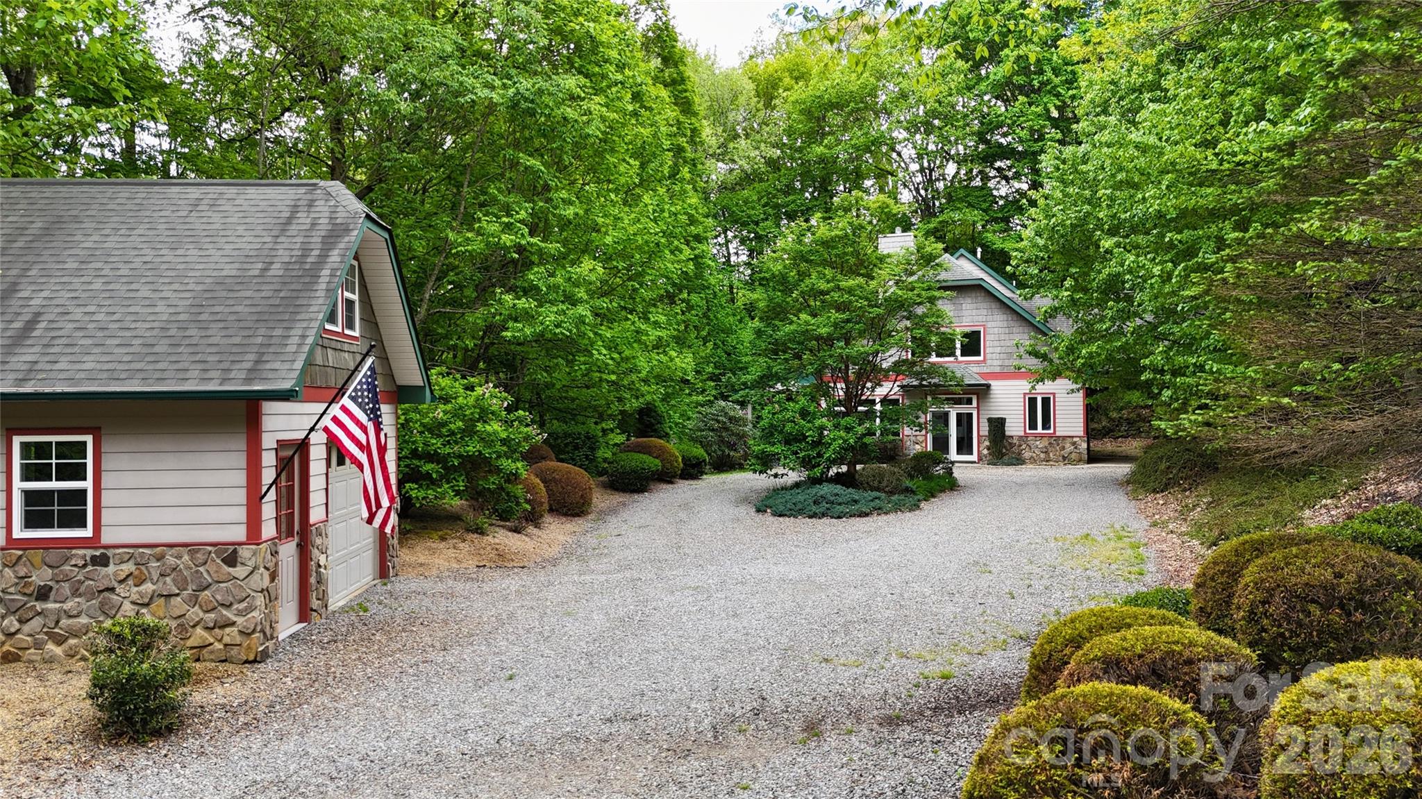 905 Old Fiddle Road