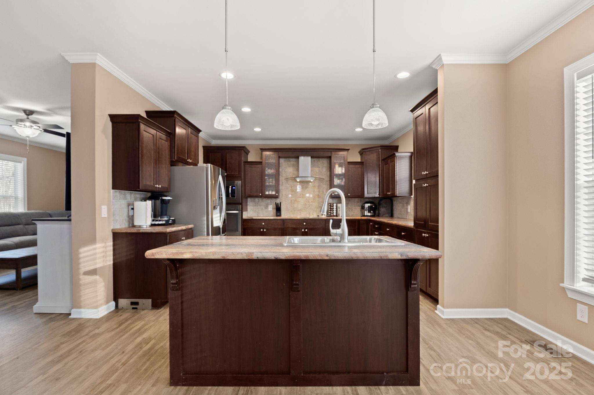 4290 Palmer Lloyd Road