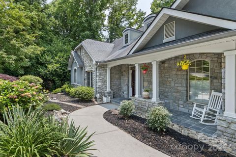 Photo of 311 Mountain Crest Drive, Hendersonville, NC 28739 (MLS # 4268667)