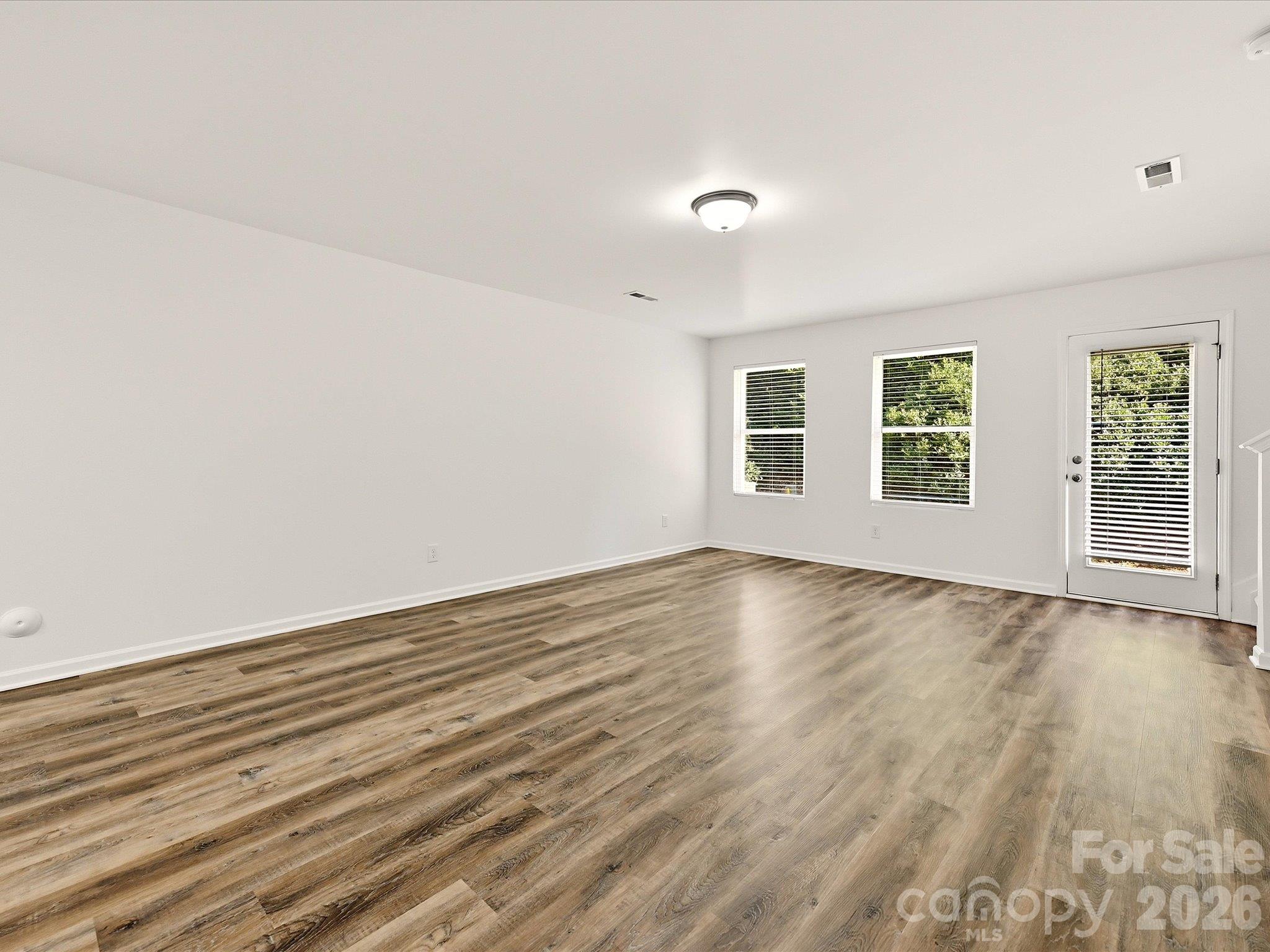 1470 Cypress Loop