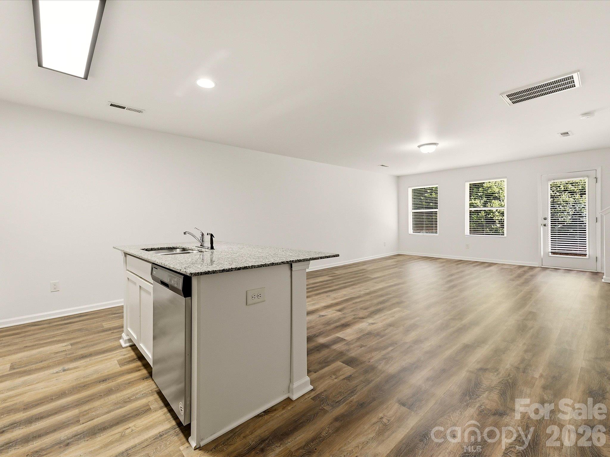 1470 Cypress Loop