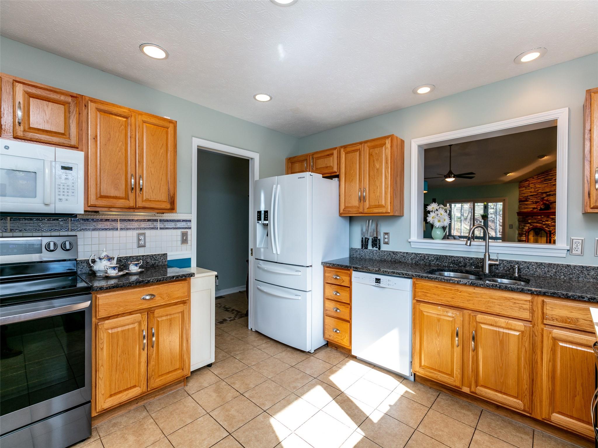 Cummings Cove - Residential