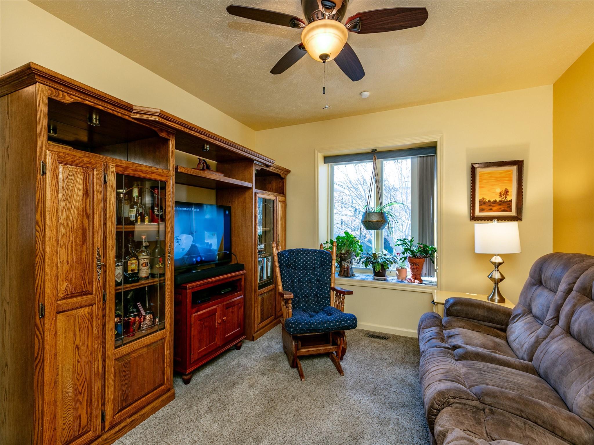 Cummings Cove - Residential