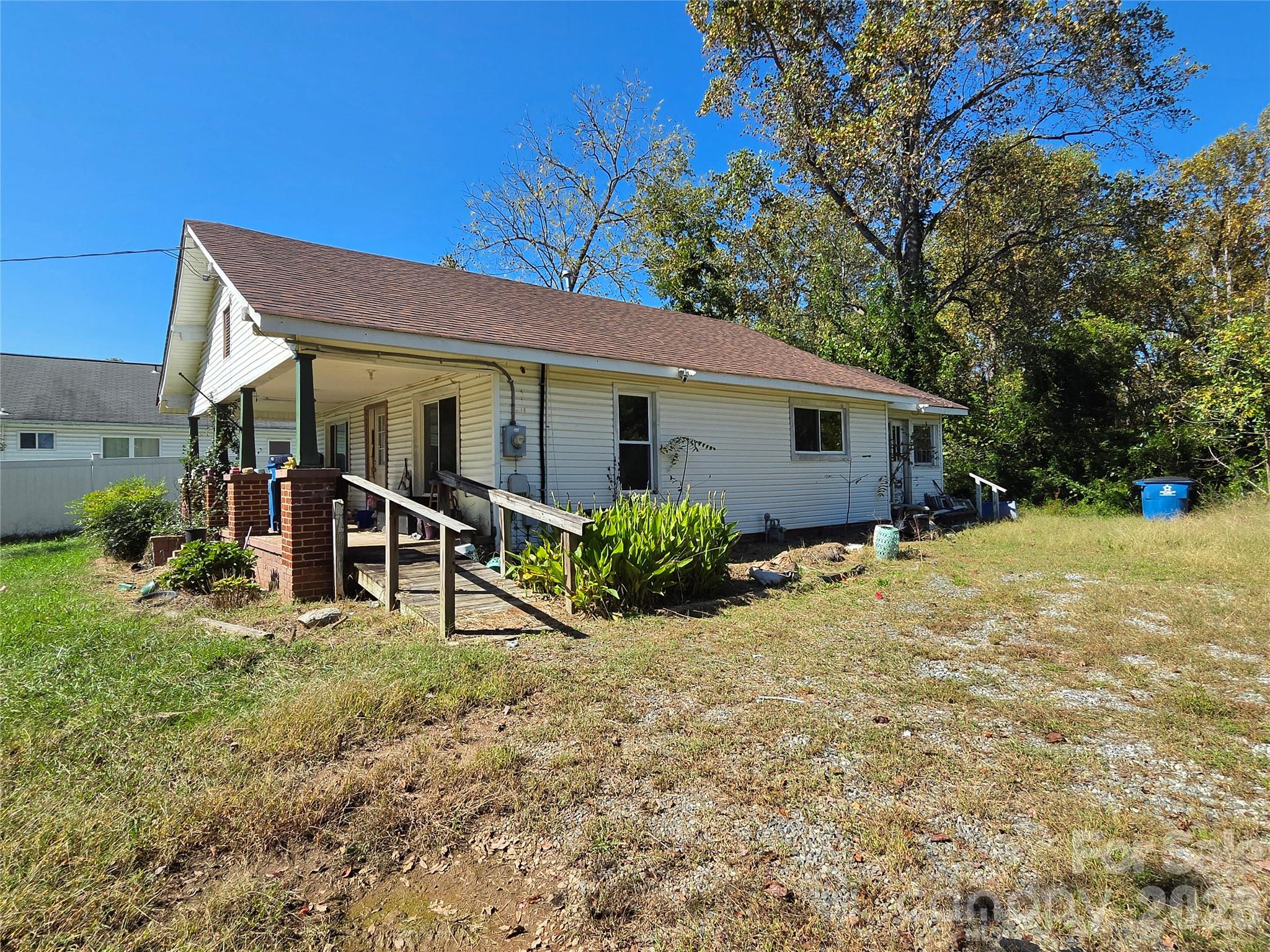 2220 Enon Road 2