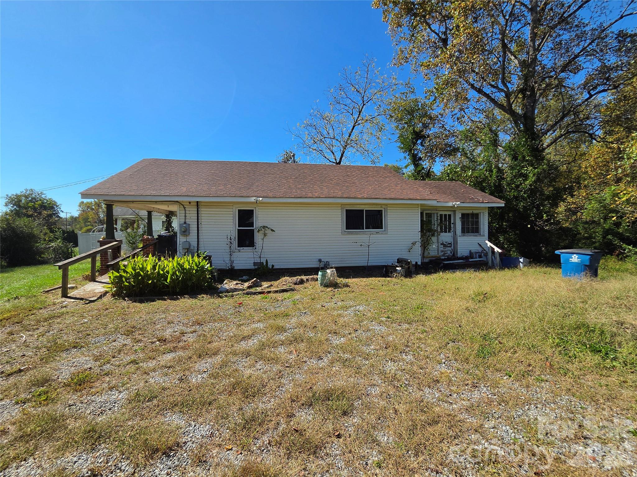 2220 Enon Road 2