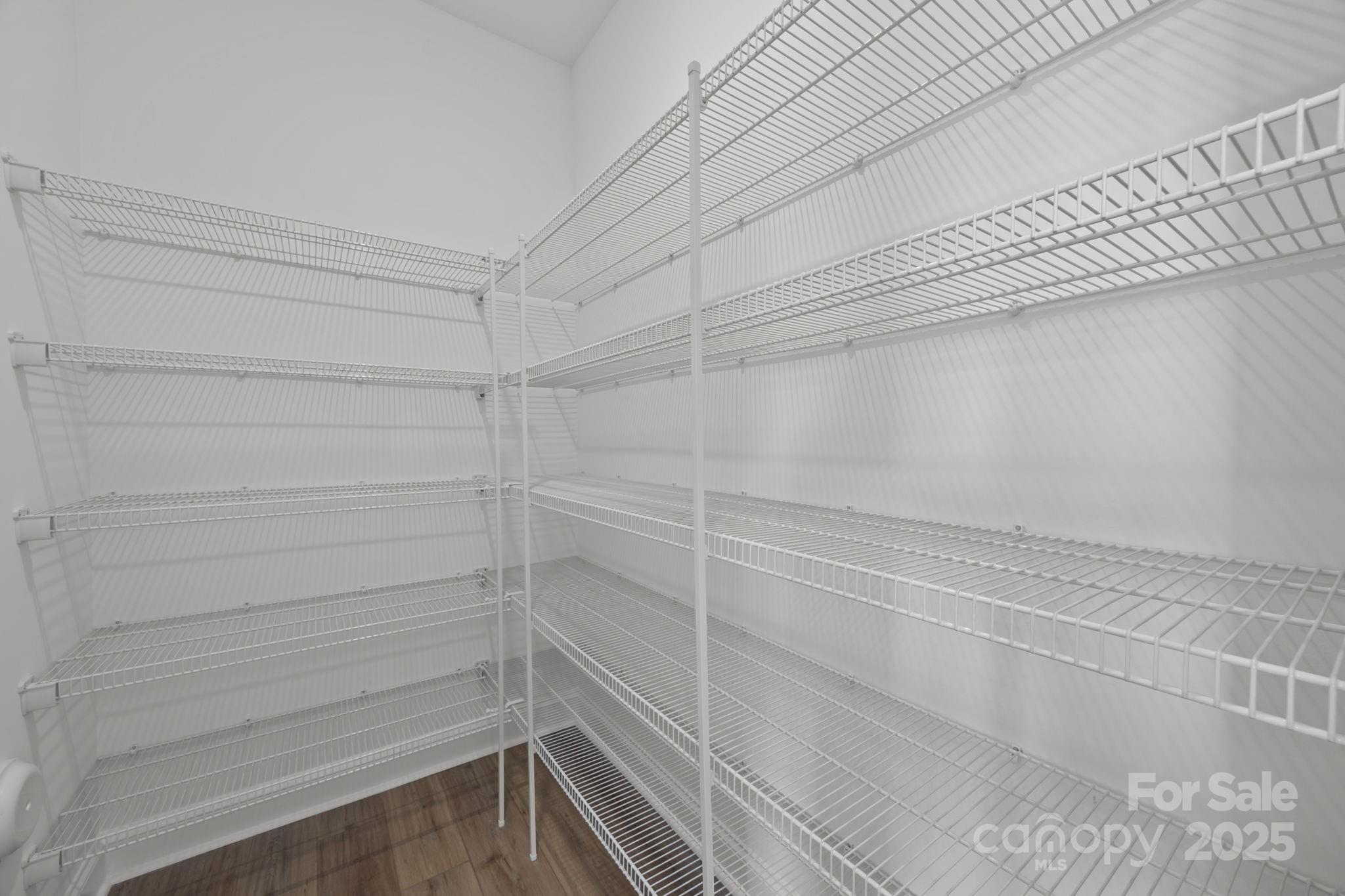 Lakeside Glen - Residential