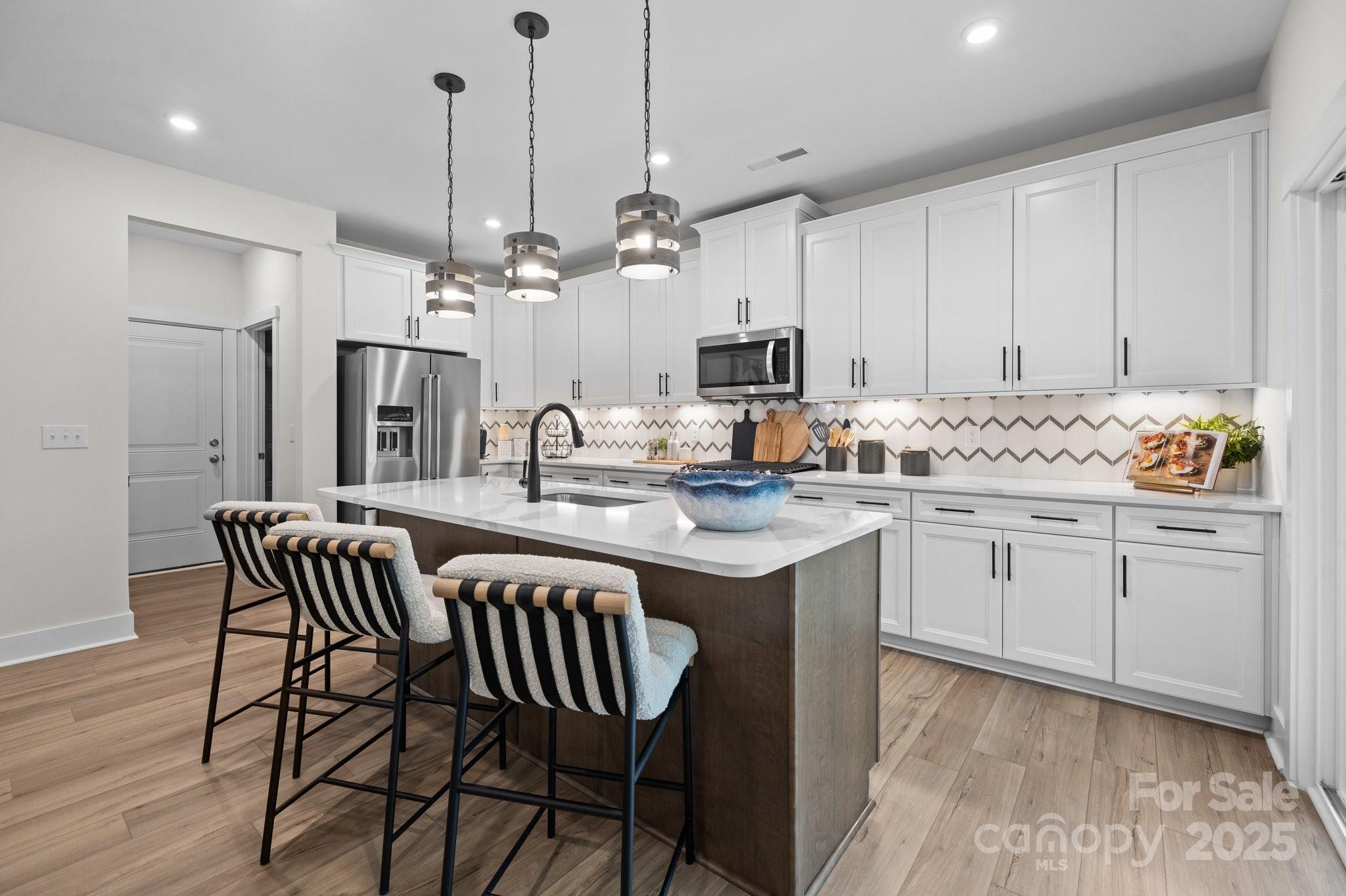 Lakeside Glen - Residential