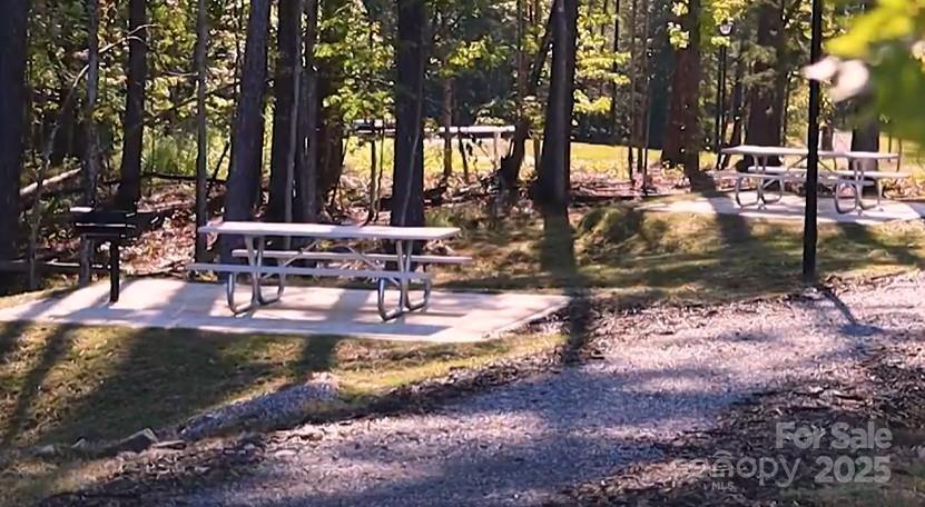 Lakeside Glen - Residential