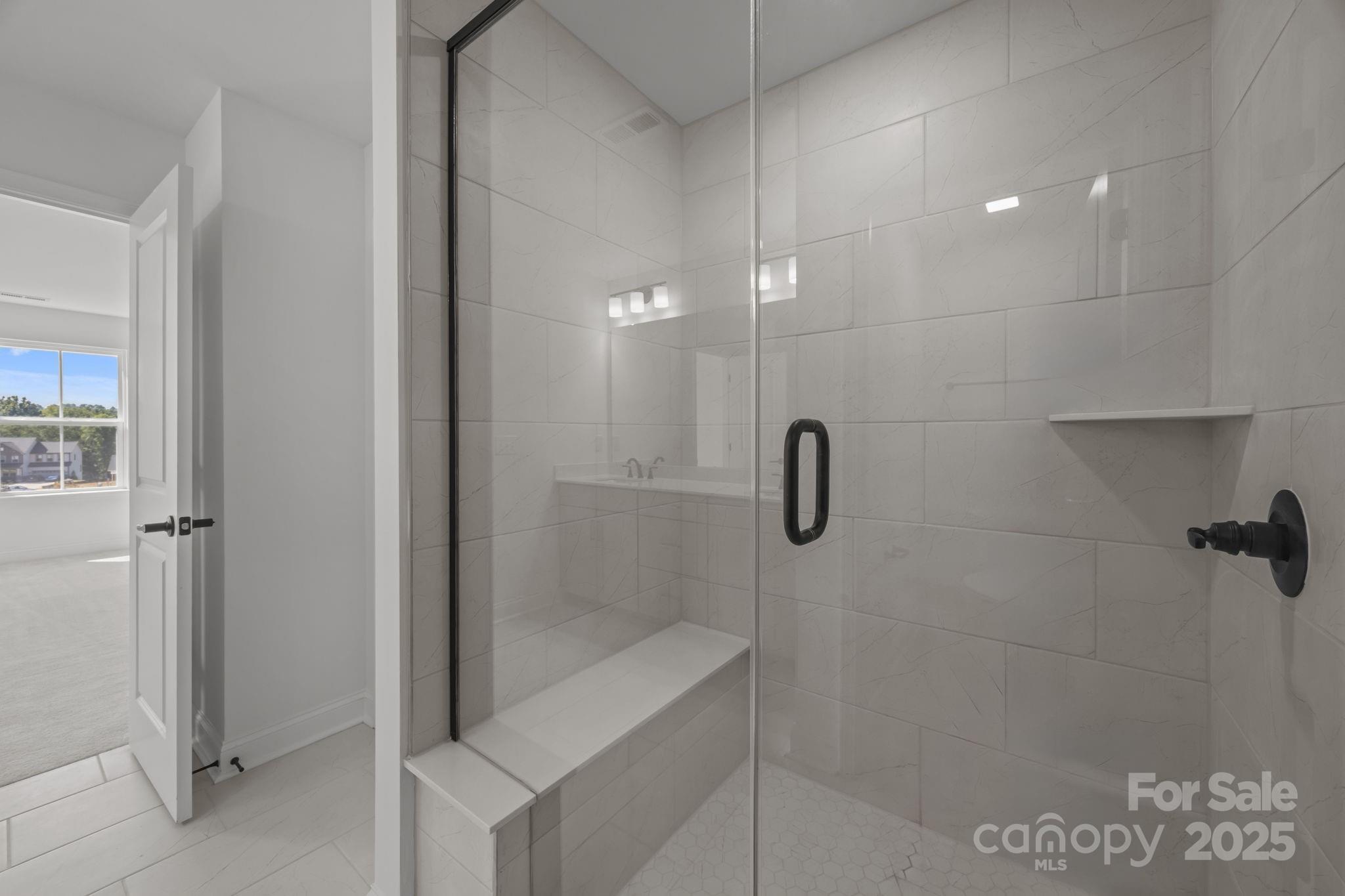 Lakeside Glen - Residential