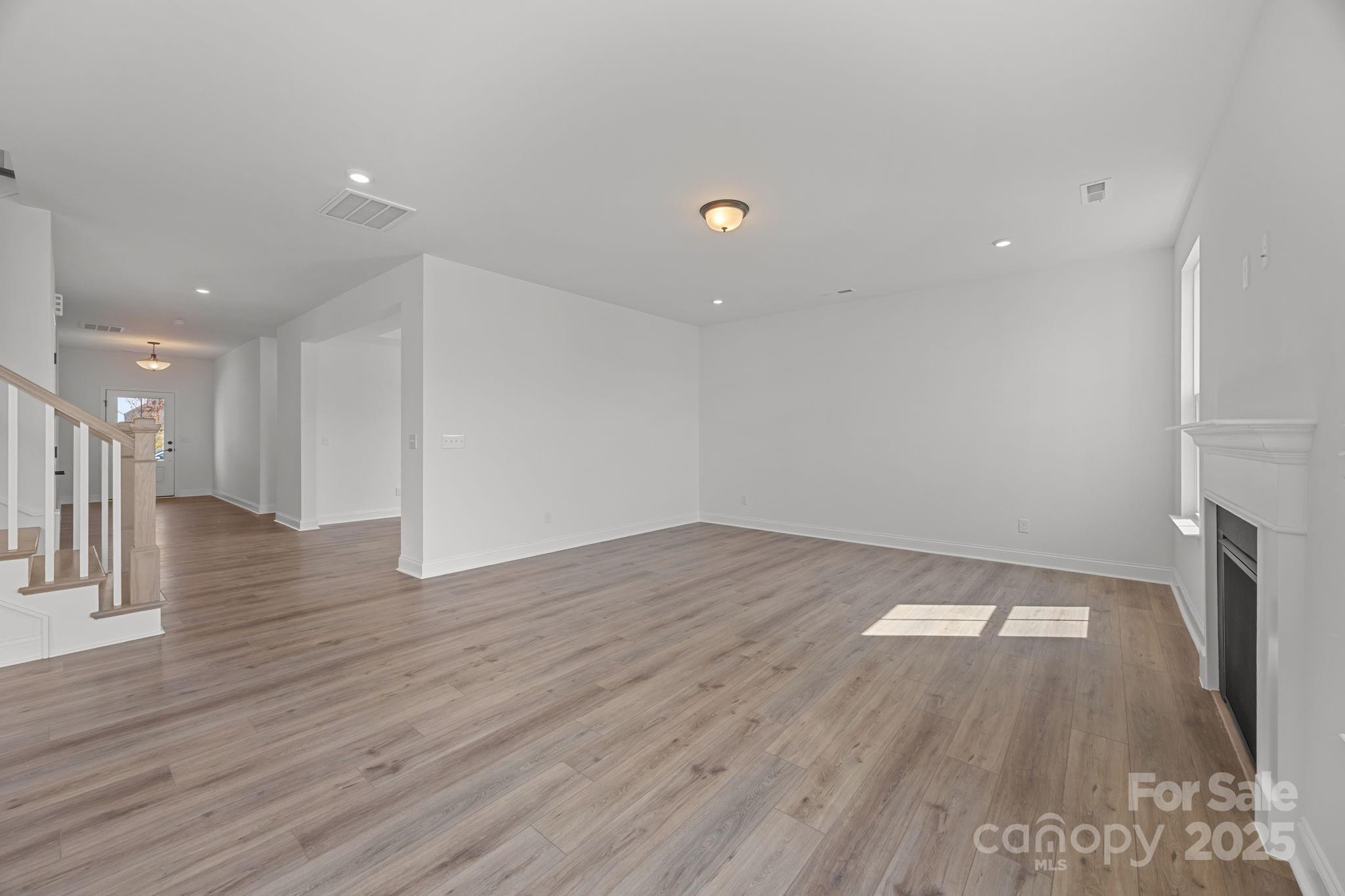 Lakeside Glen - Residential