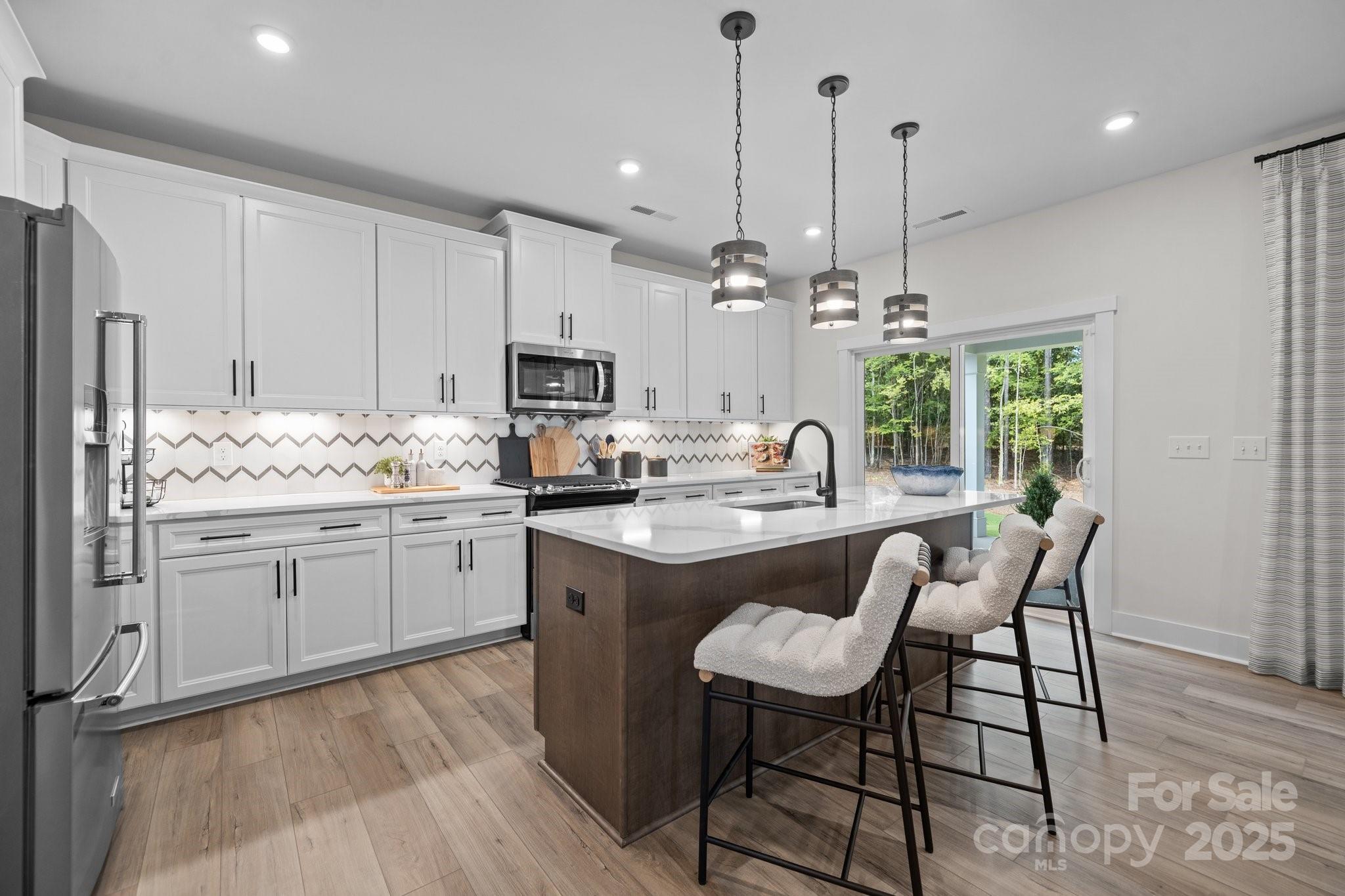 Lakeside Glen - Residential