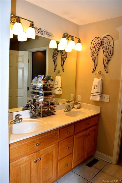 Hummingbird Ridge - Residential