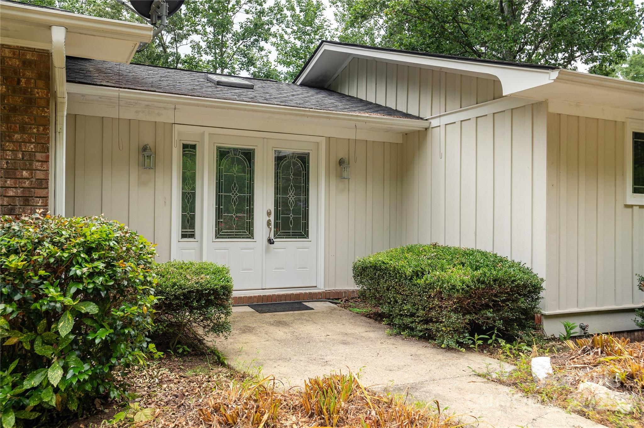 233 Raintree Drive