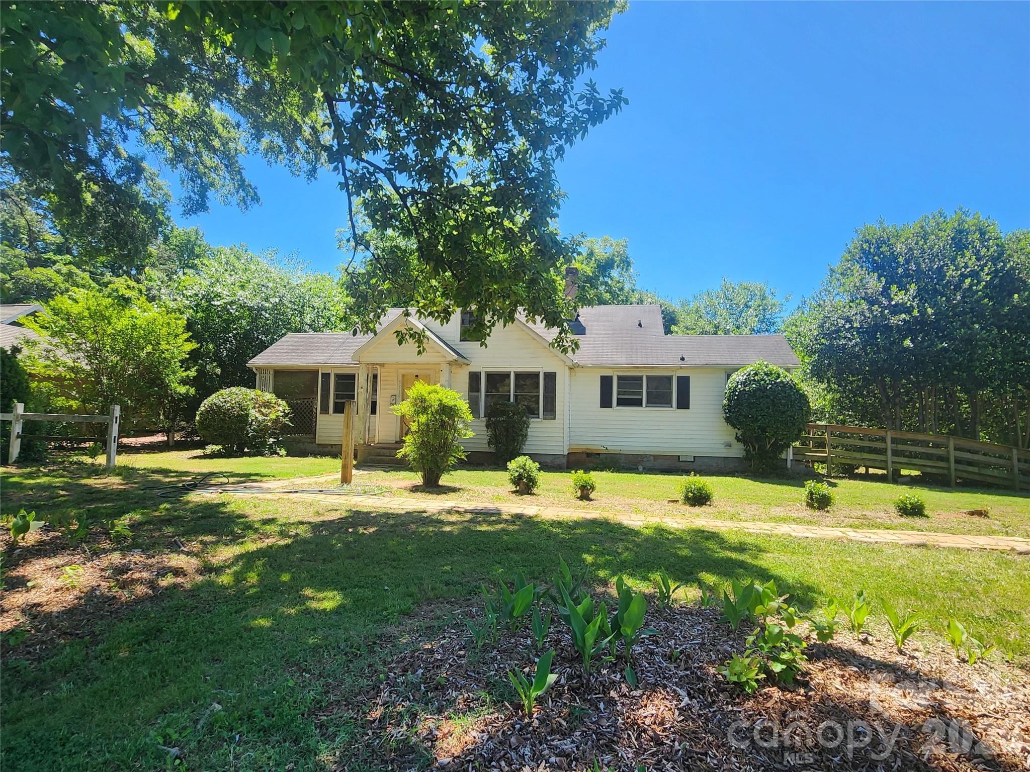 5510 Allen Road E