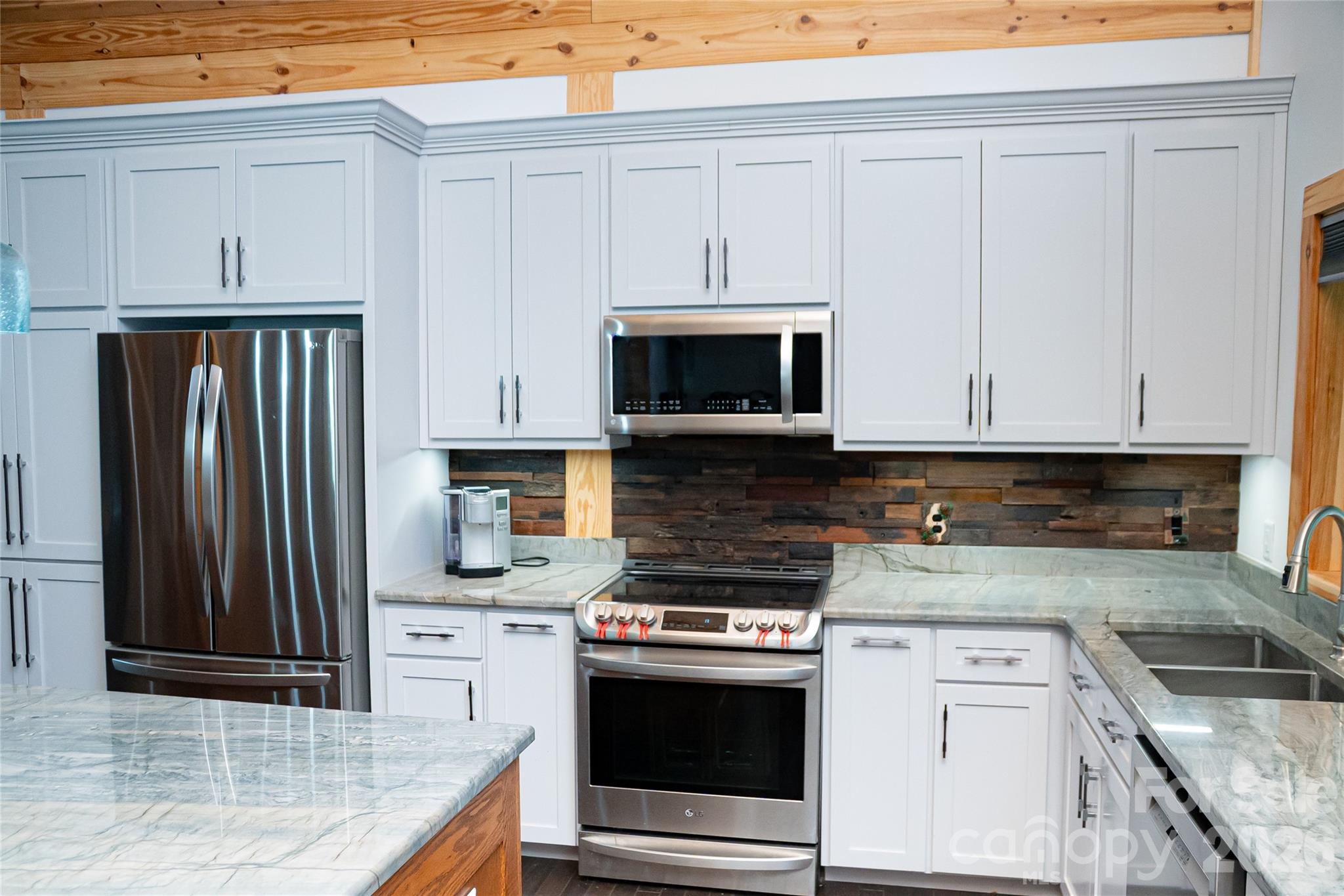 Grandview Peaks - Residential