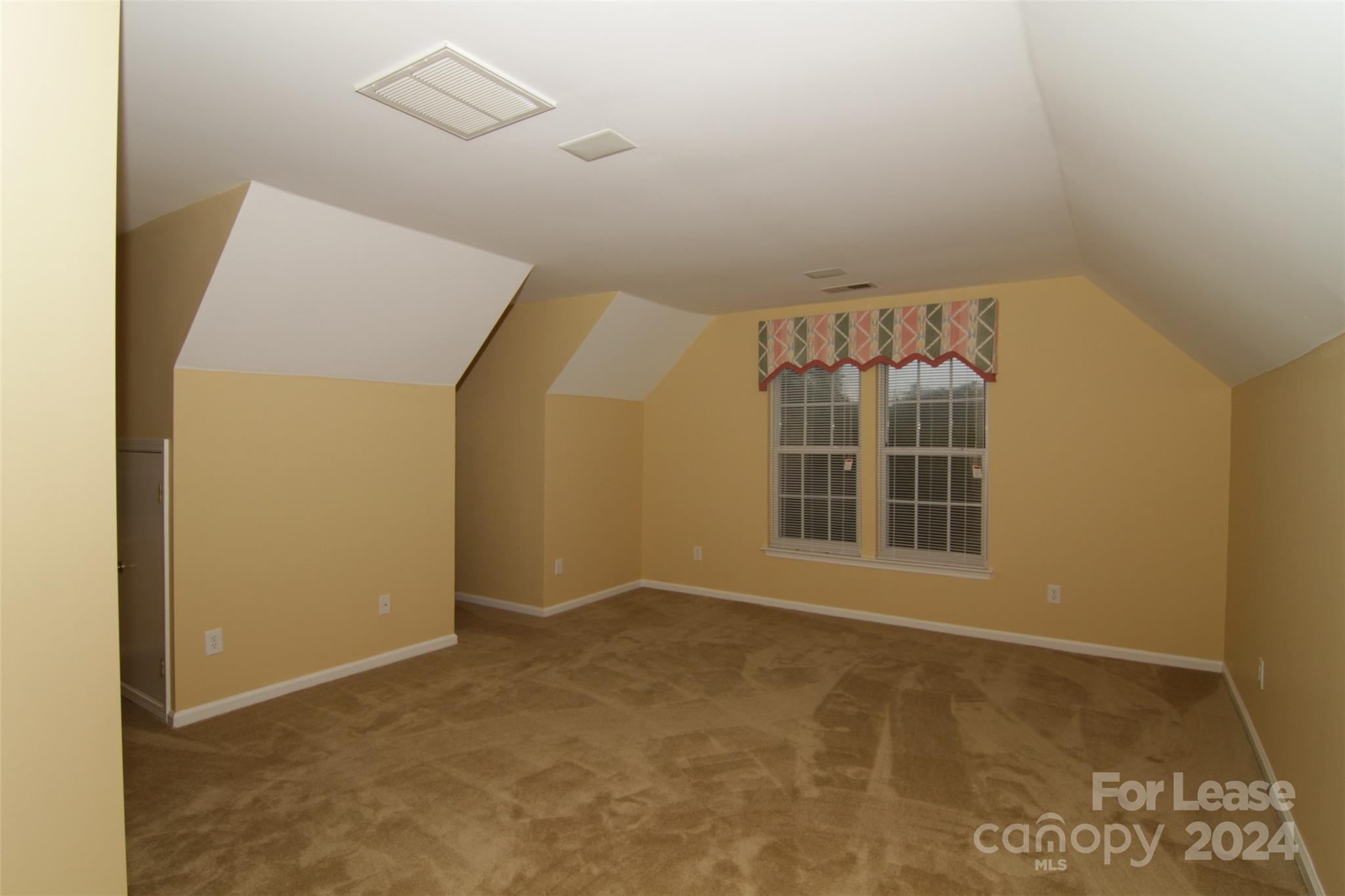 Knightsbridge - Residential Lease