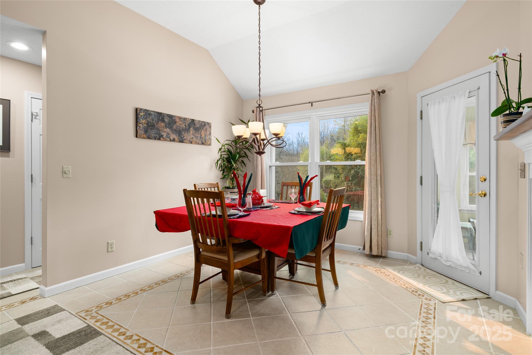 Etowahs Reach - Residential