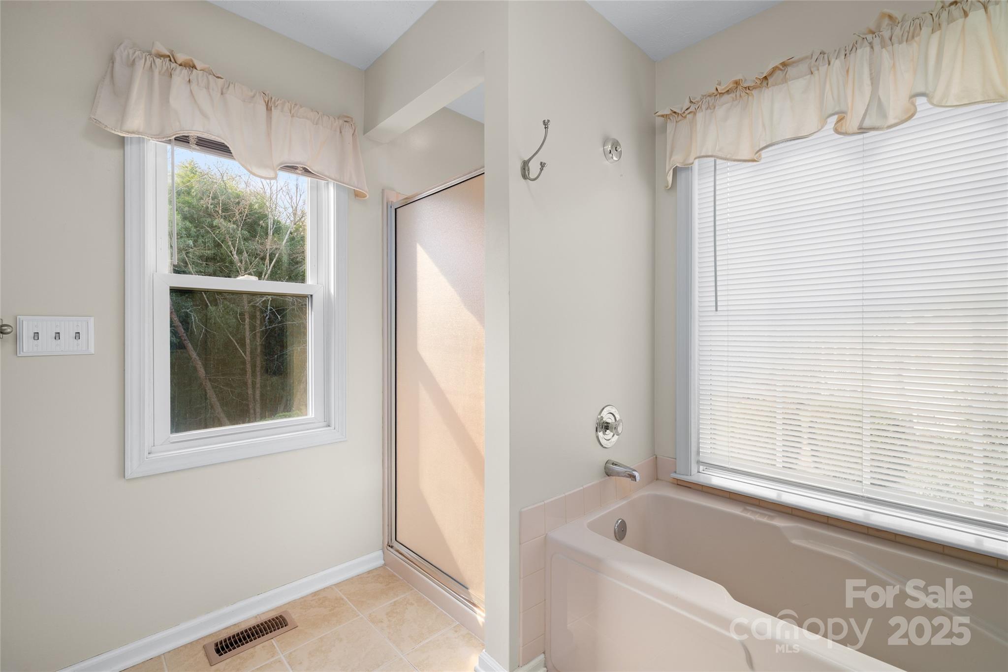 Etowahs Reach - Residential