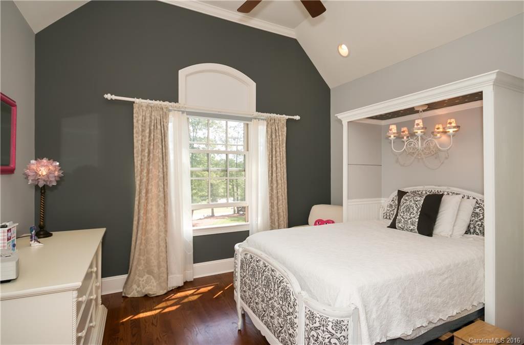 Sunset Ridge - Residential