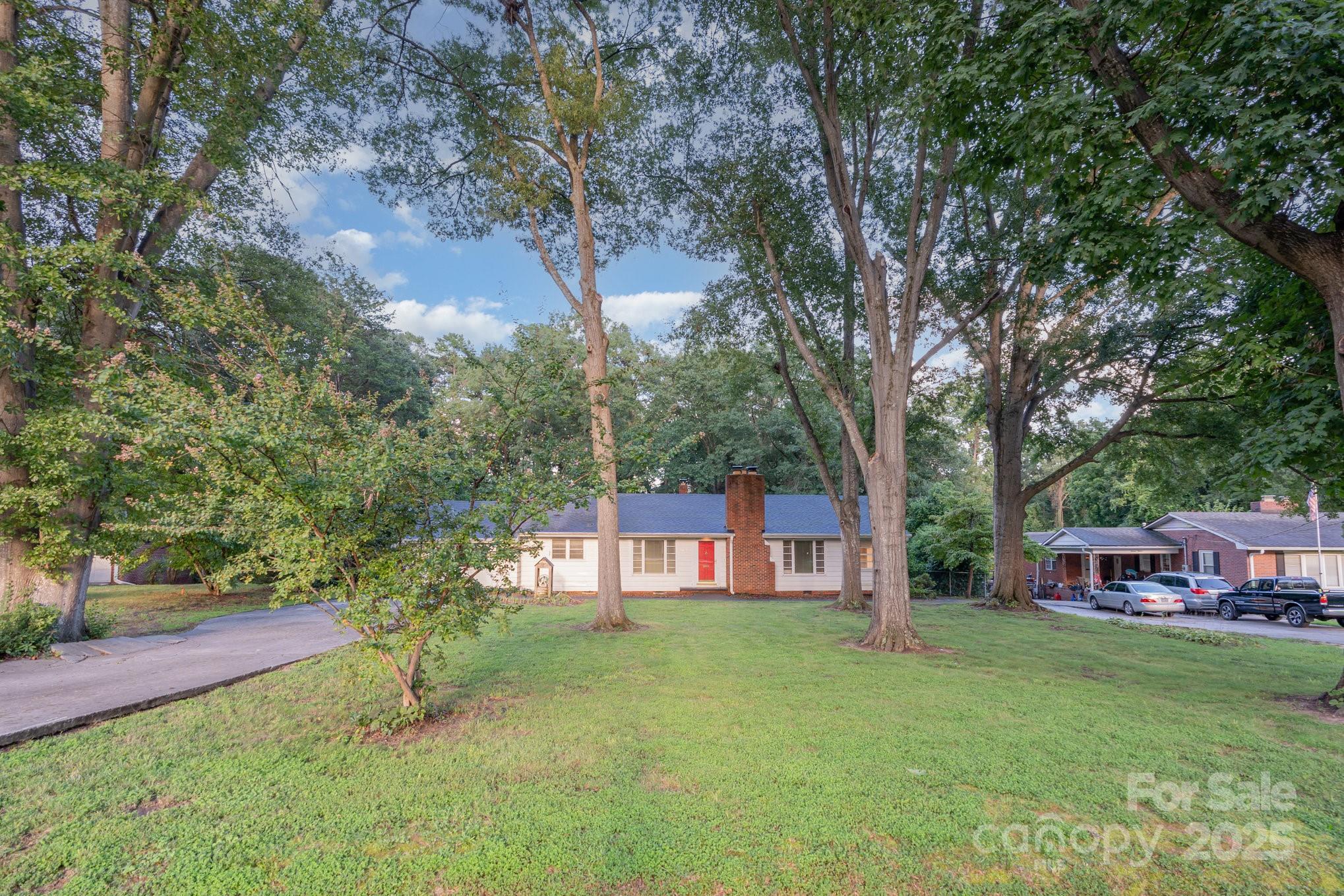 1617 Fairfield Drive