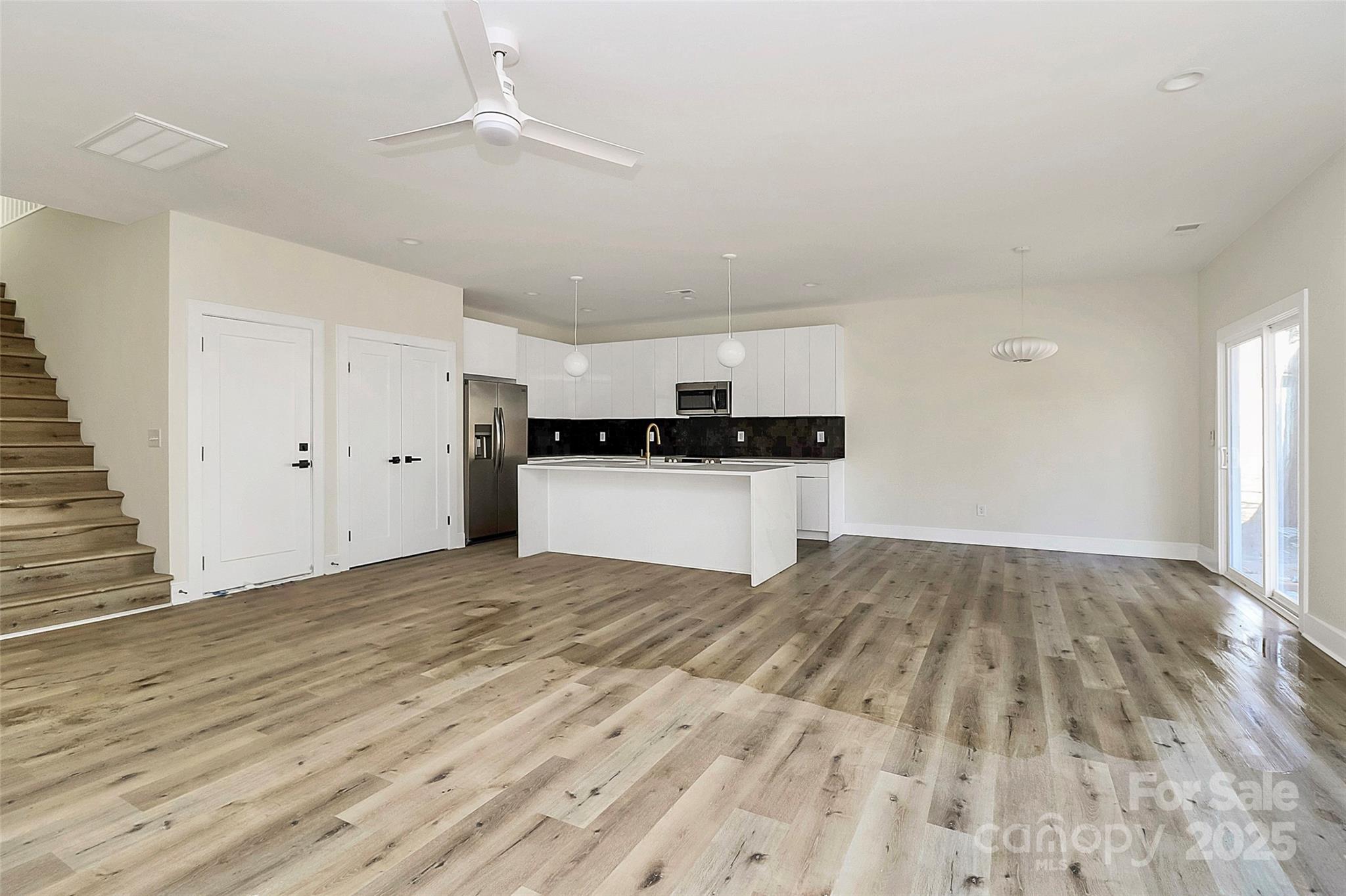 Royal Oaks - Residential