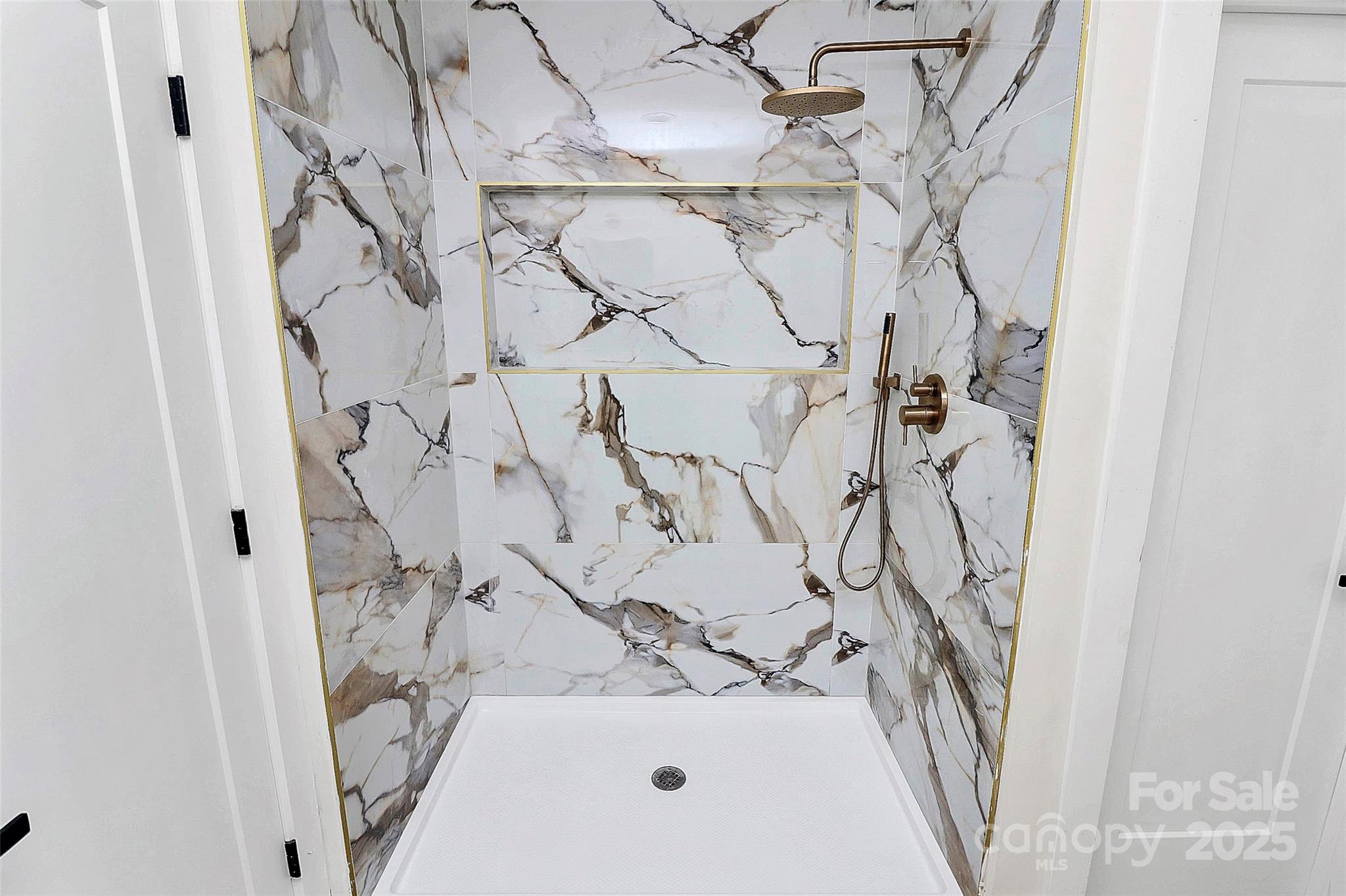 Royal Oaks - Residential