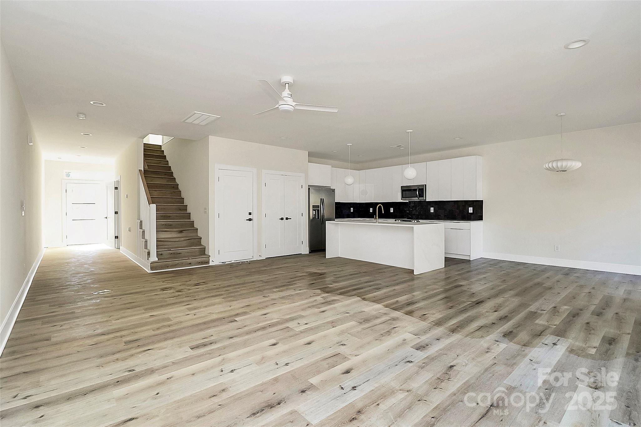 Royal Oaks - Residential