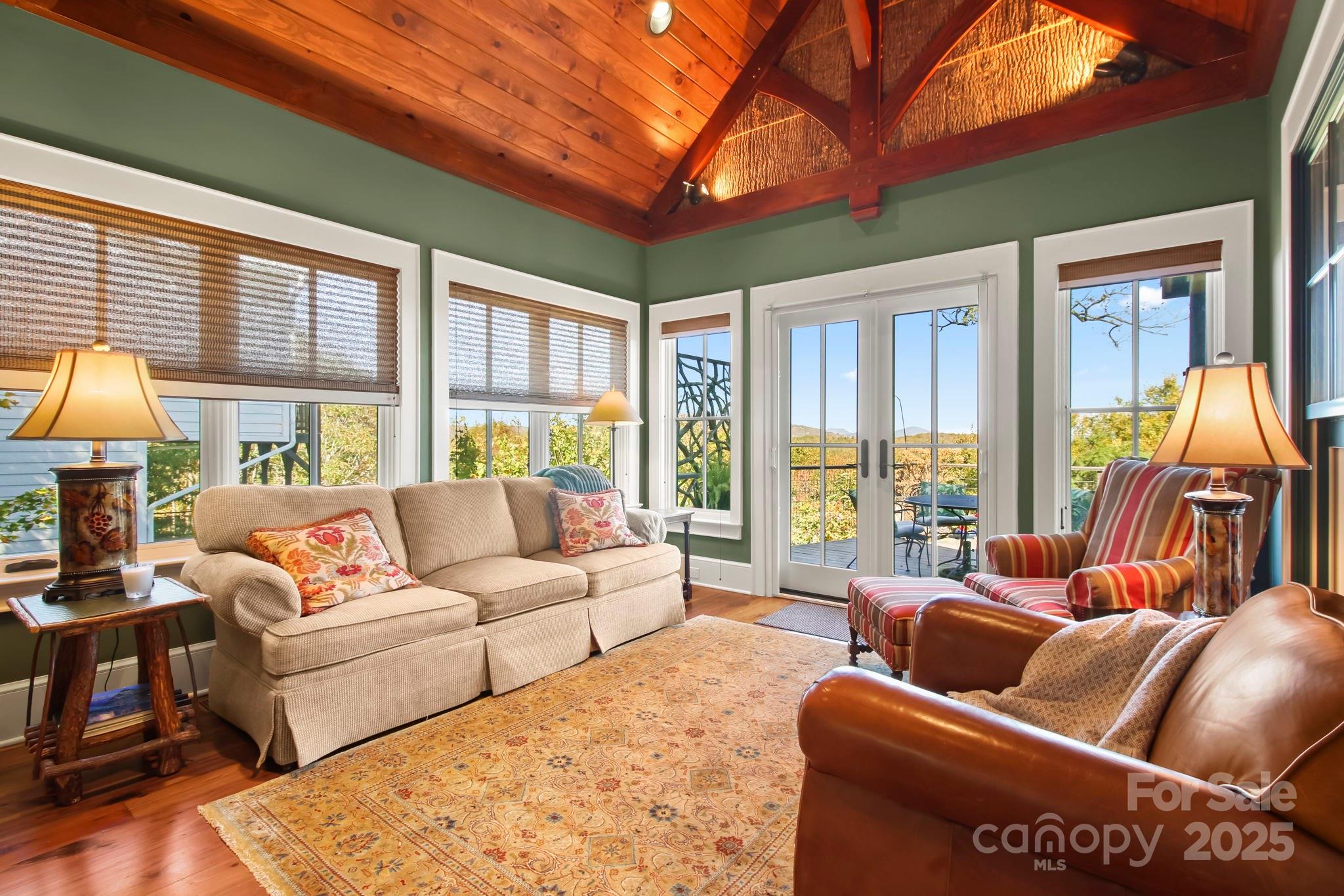 Green Hill - Residential