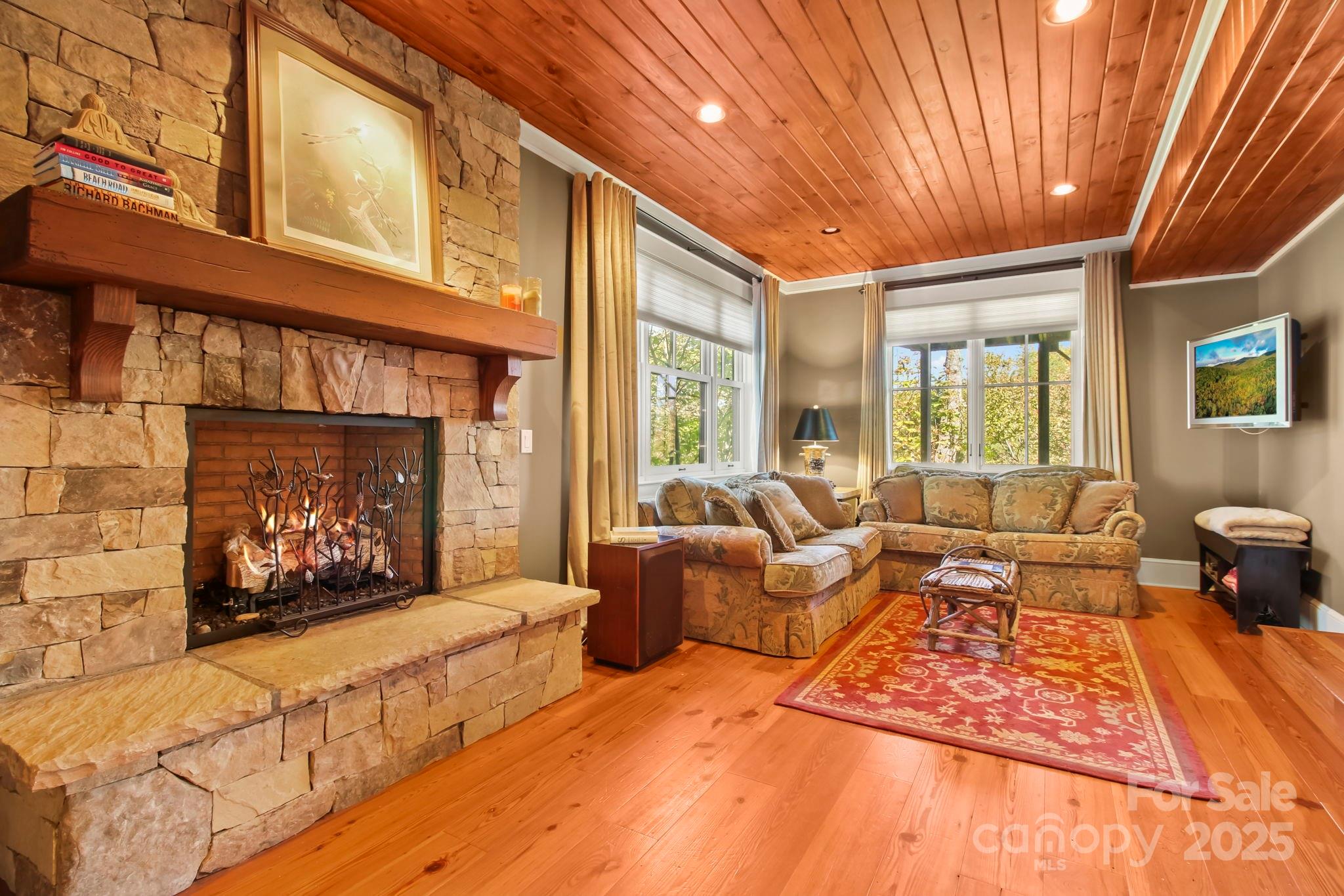 Green Hill - Residential