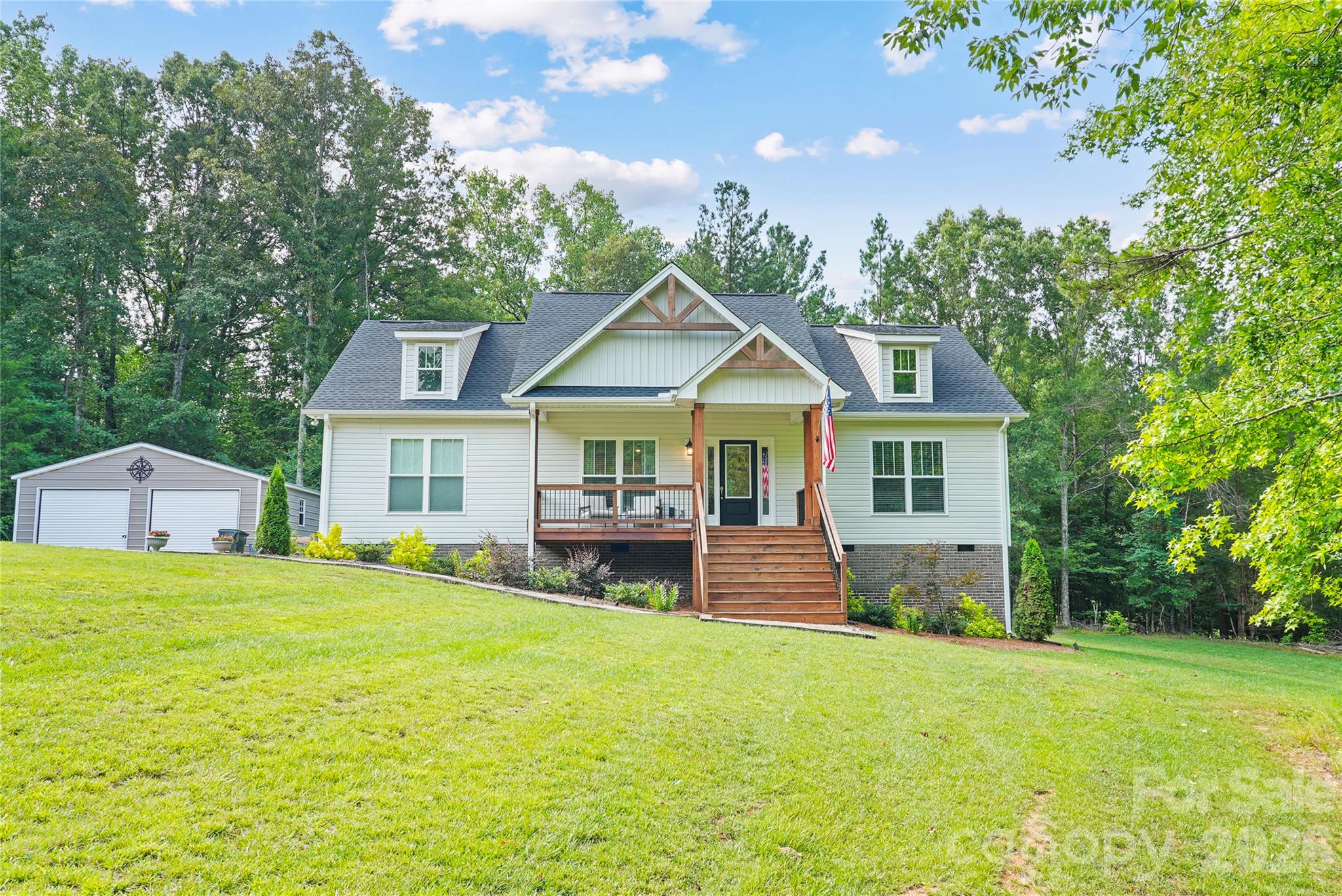1601 Charlotte Highway