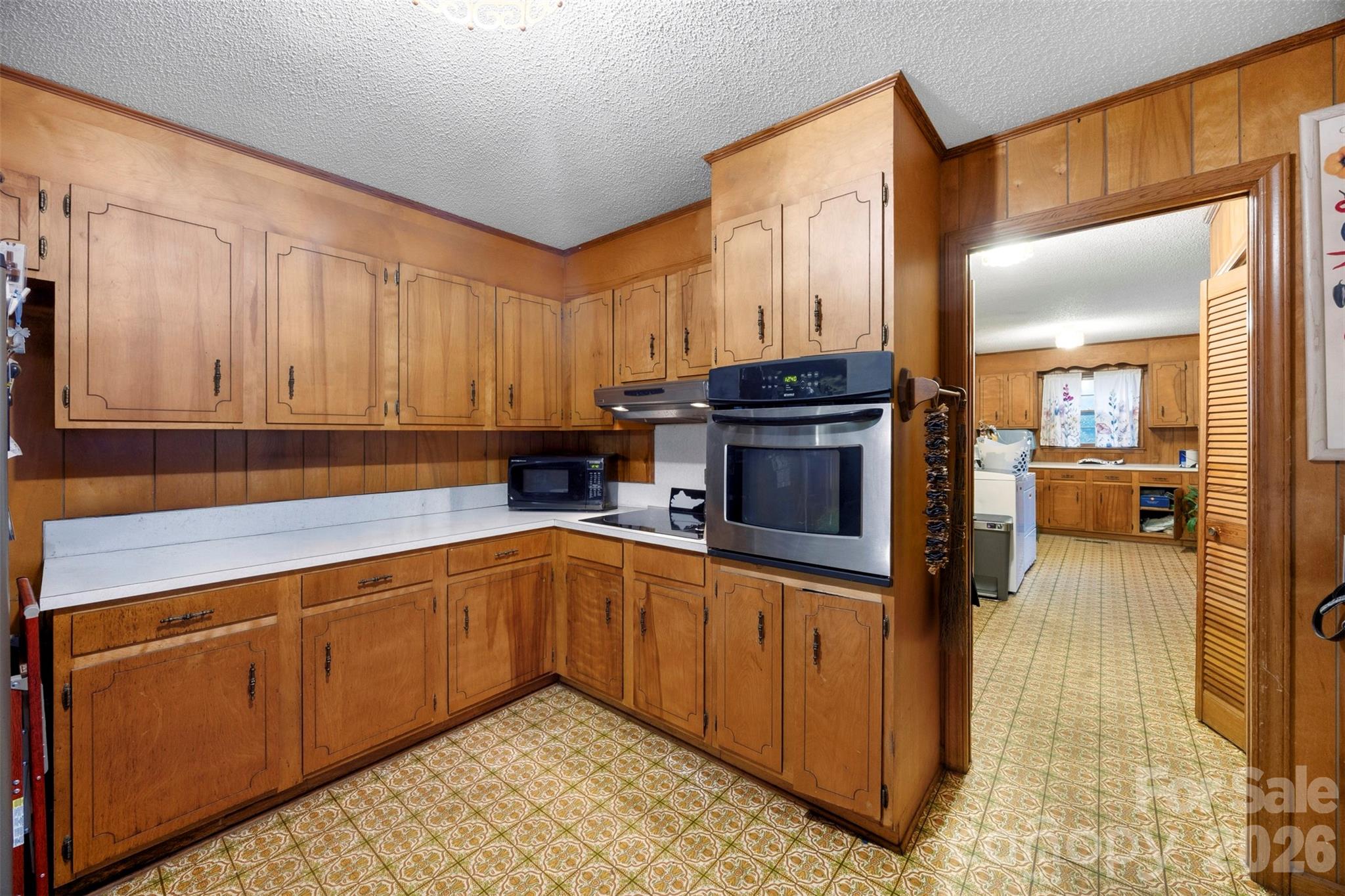 5139 E Dixon Boulevard