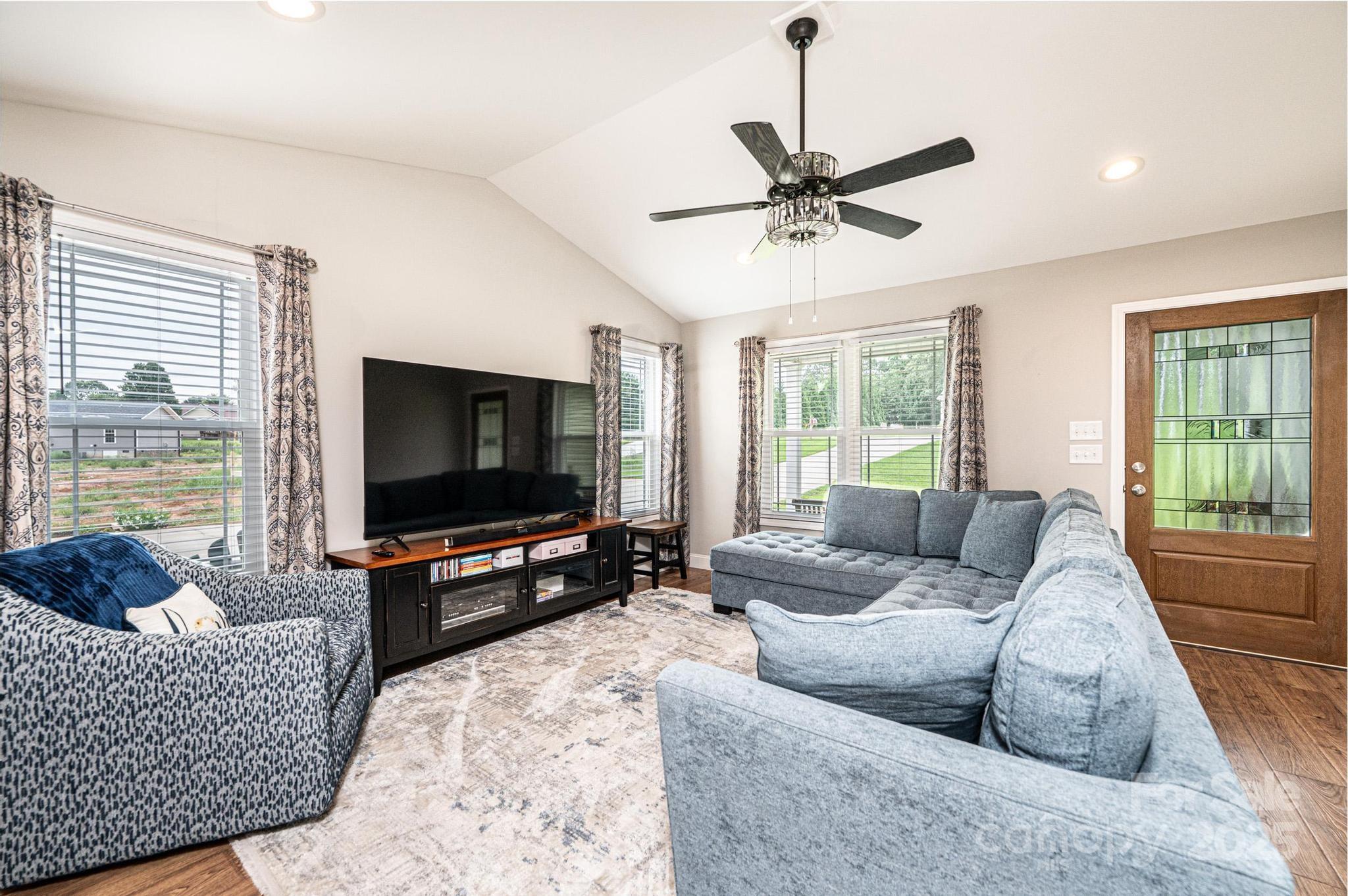 Willow Oaks - Residential