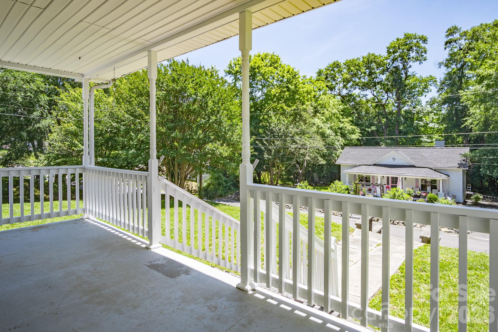 638 W MAIN Extension