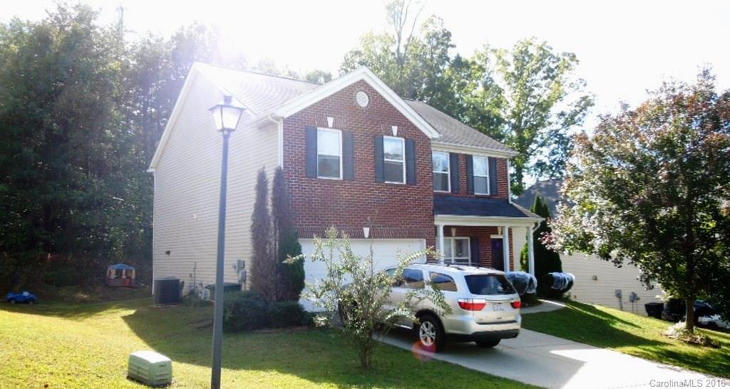 Photo 1 of 11 — 236 Flanders Drive, Mooresville, NC 28117