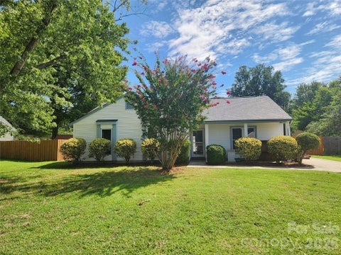 Photo of 11318 Treebark Drive, Pineville, NC 28134 (MLS # 4418621)