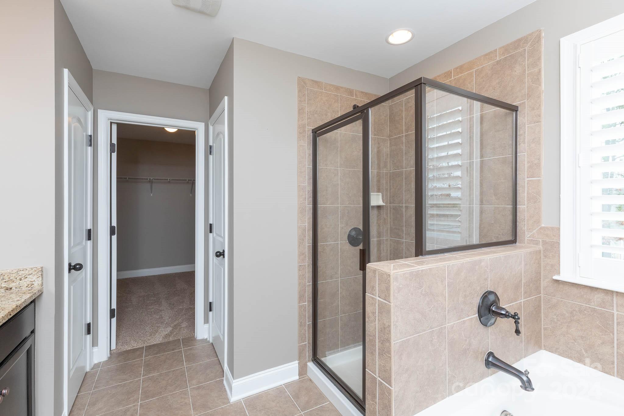 Stoneridge Lakes - Residential