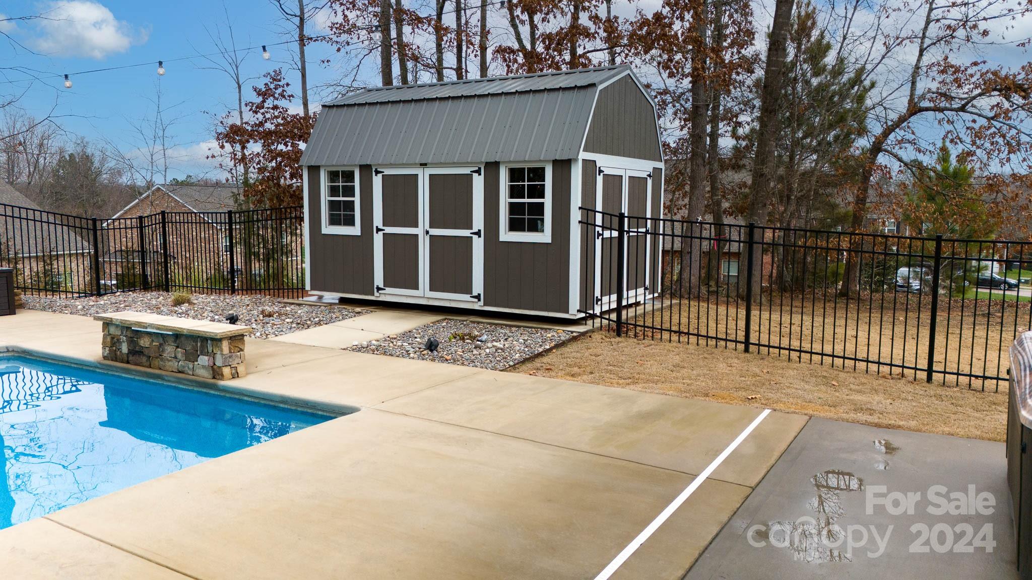 Stoneridge Lakes - Residential