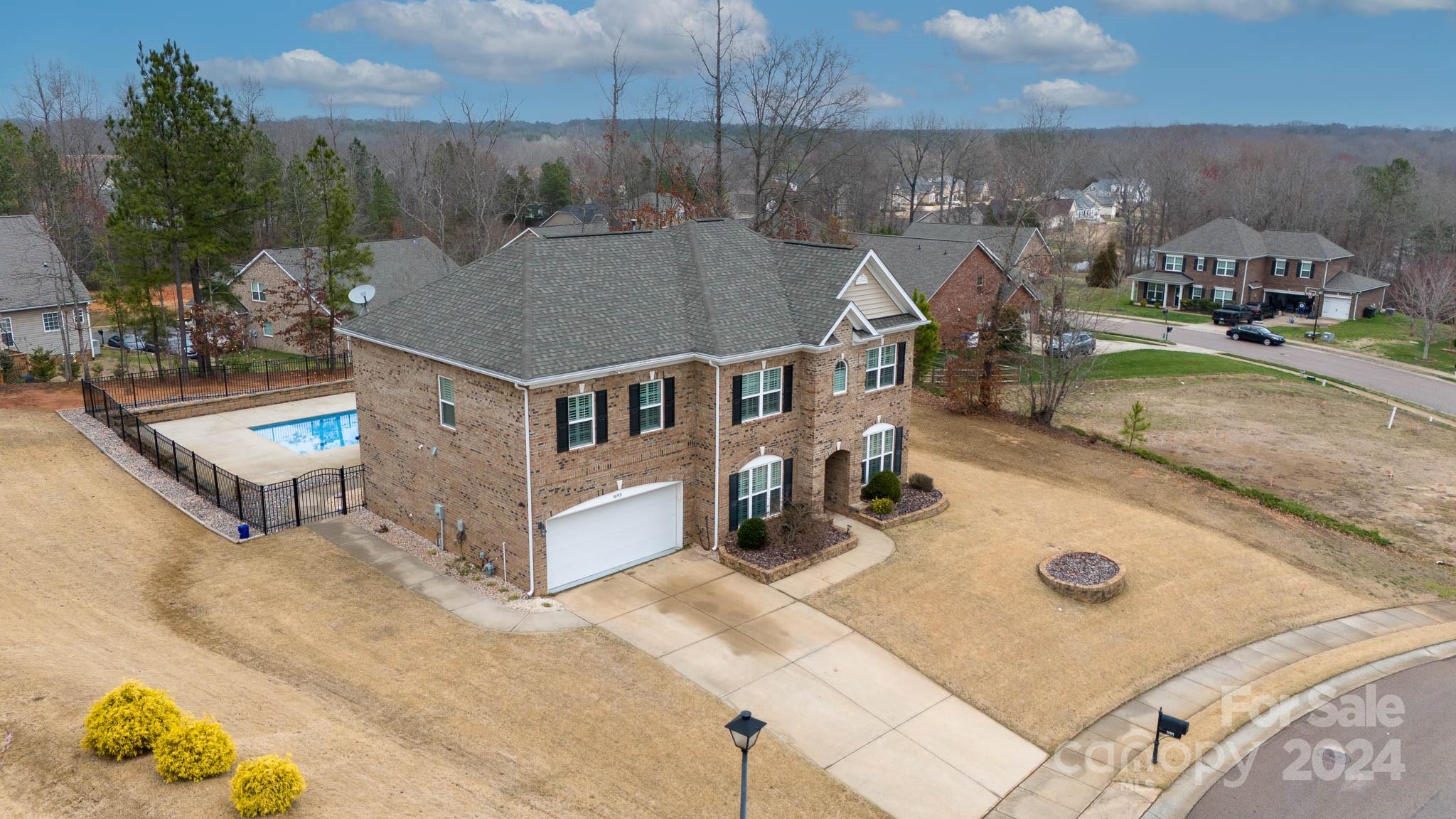 Stoneridge Lakes - Residential