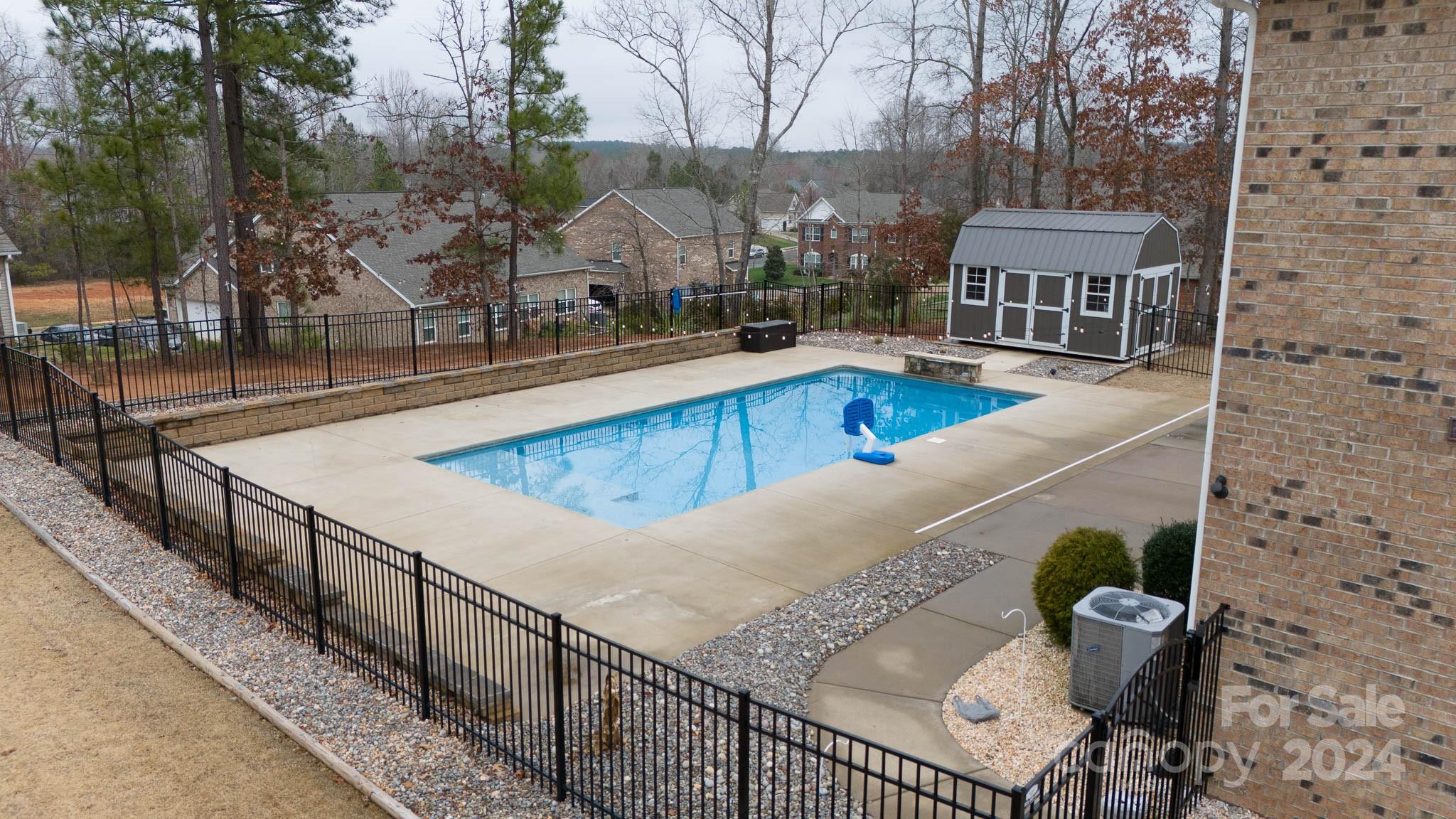 Stoneridge Lakes - Residential